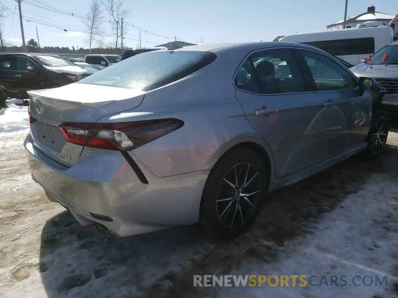 4 Photograph of a damaged car 4T1G11AK4MU599559 TOYOTA CAMRY 2021