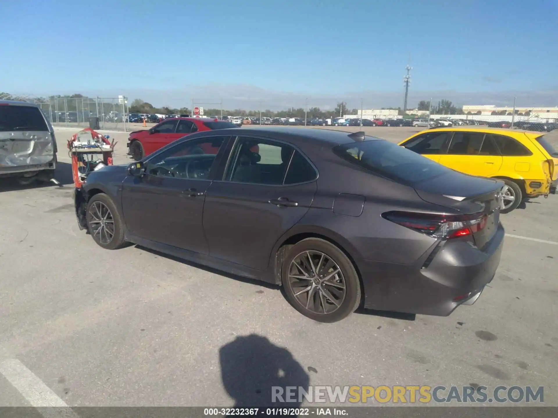 3 Photograph of a damaged car 4T1G11AK4MU603285 TOYOTA CAMRY 2021