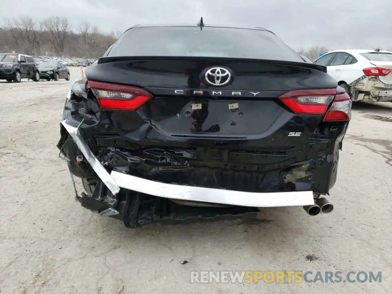 9 Photograph of a damaged car 4T1G11AK4MU606851 TOYOTA CAMRY 2021