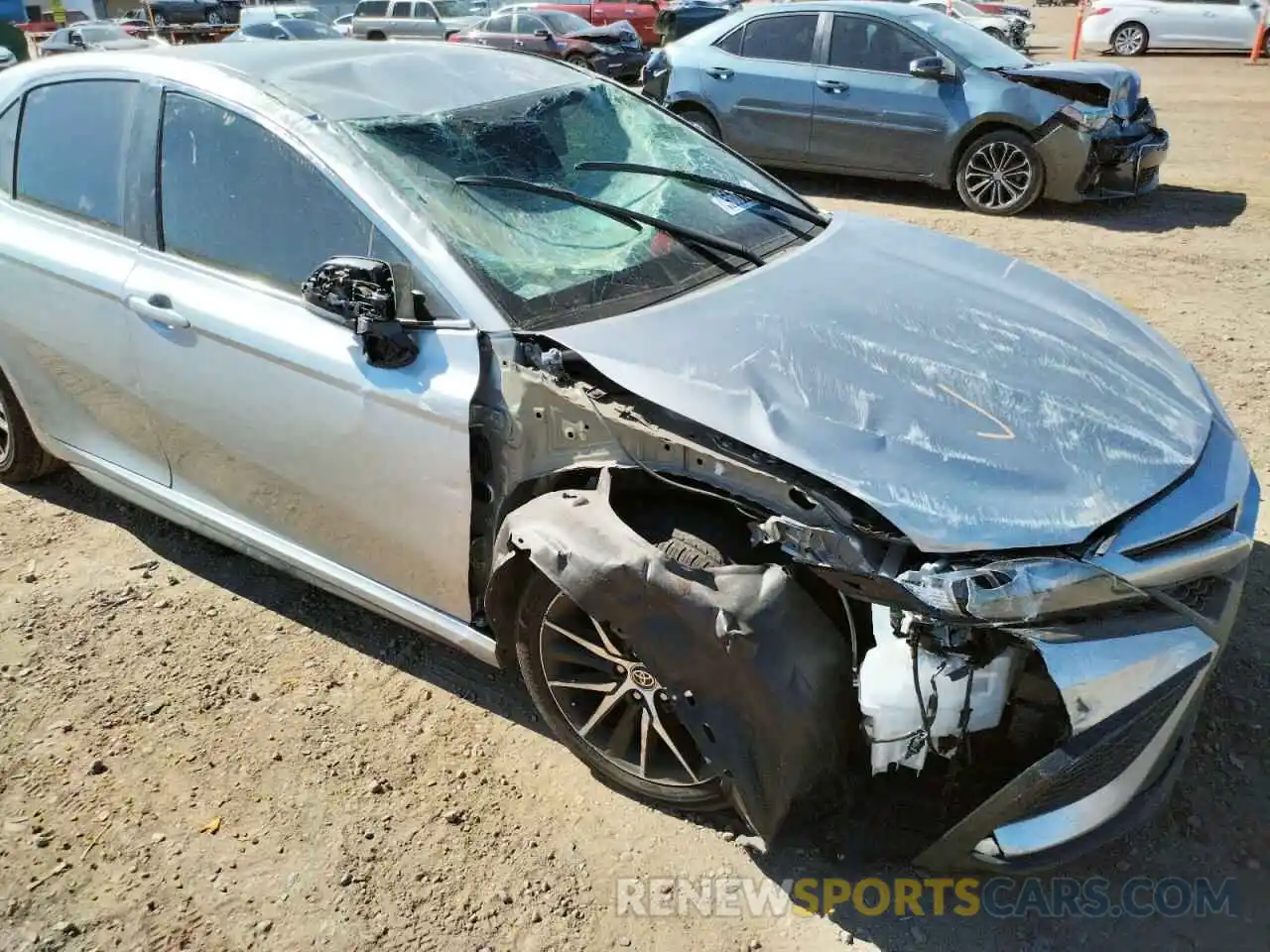 9 Photograph of a damaged car 4T1G11AK4MU607093 TOYOTA CAMRY 2021