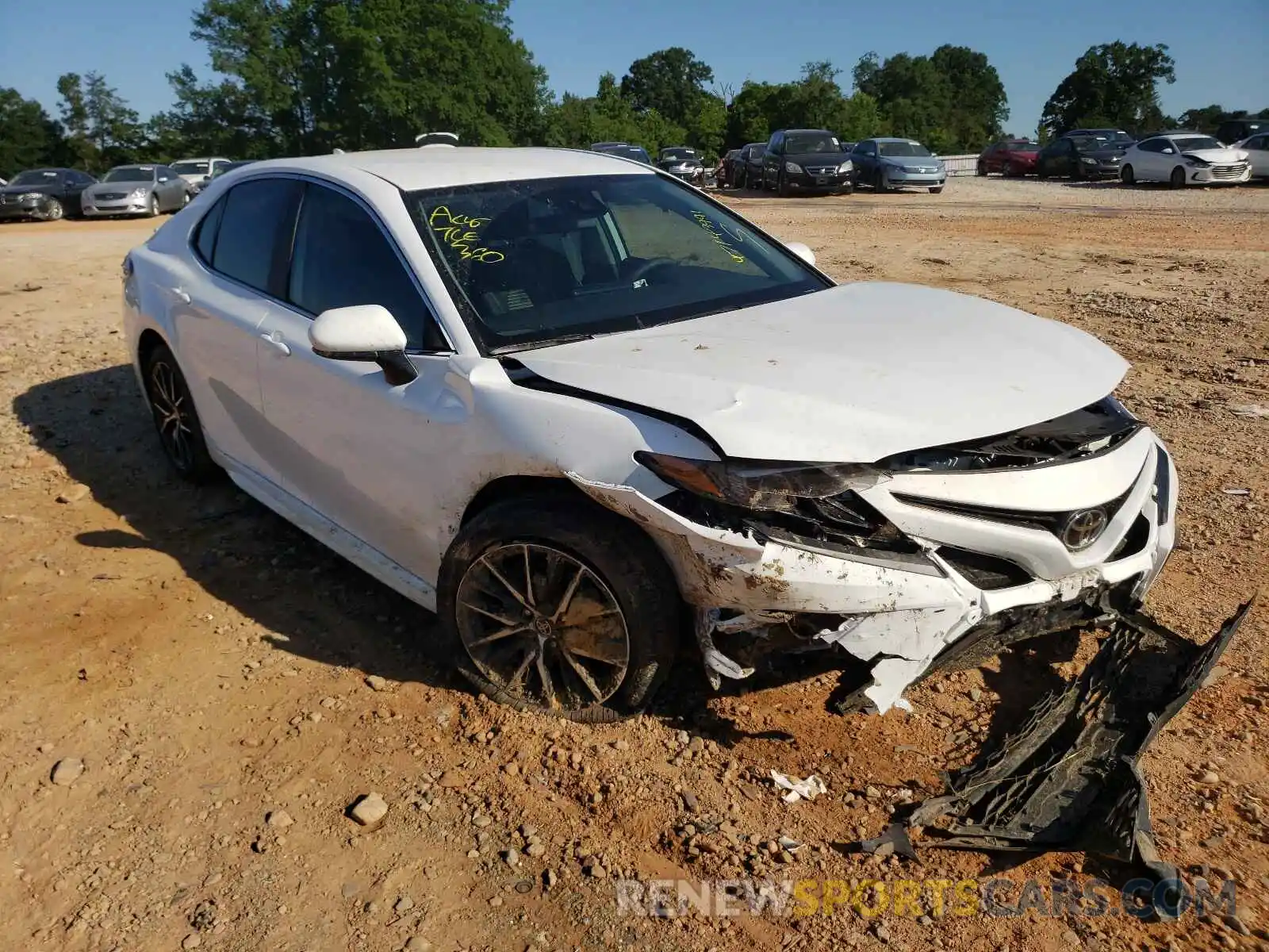 1 Photograph of a damaged car 4T1G11AK5MU402432 TOYOTA CAMRY 2021