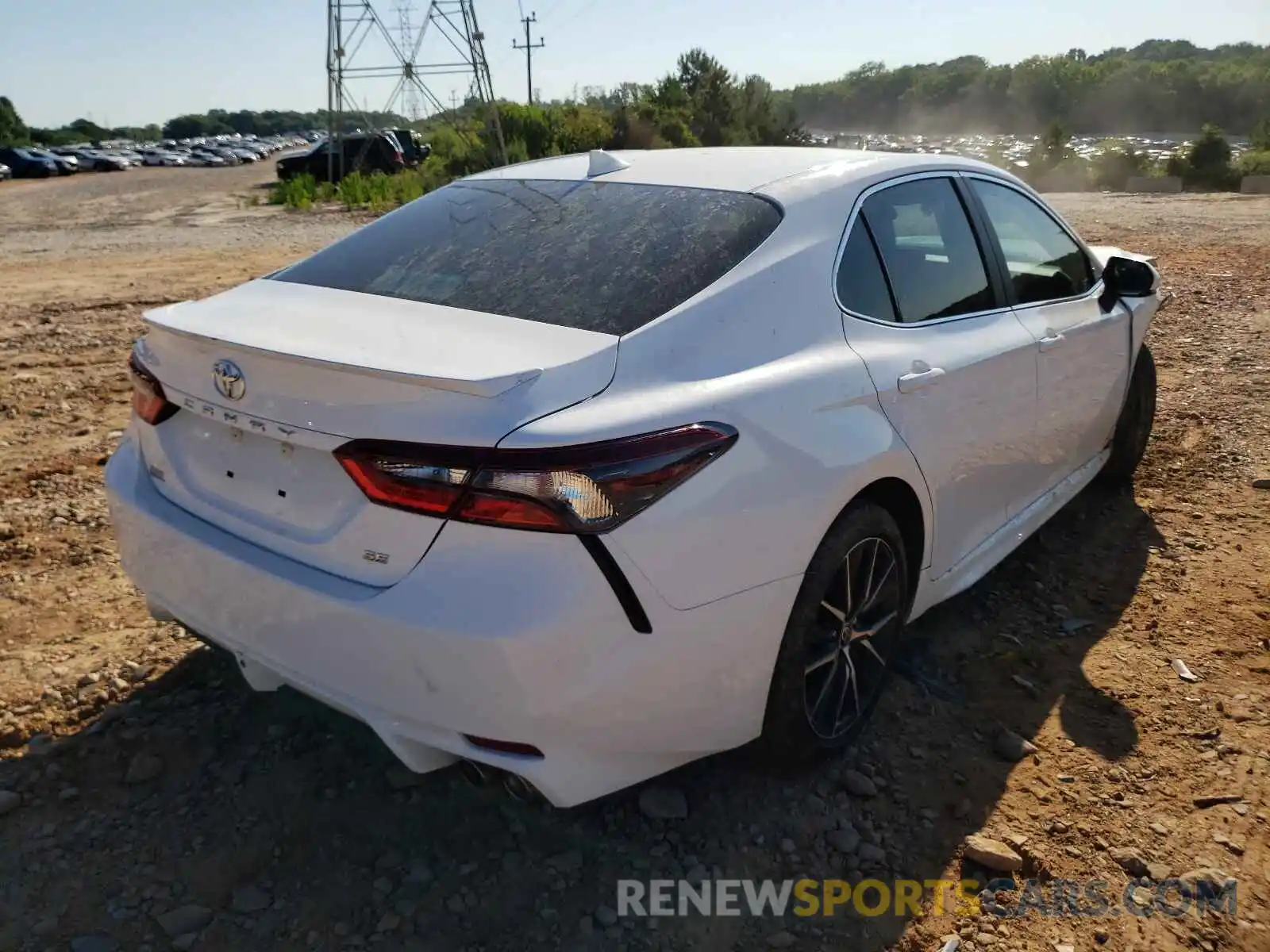 4 Photograph of a damaged car 4T1G11AK5MU402432 TOYOTA CAMRY 2021