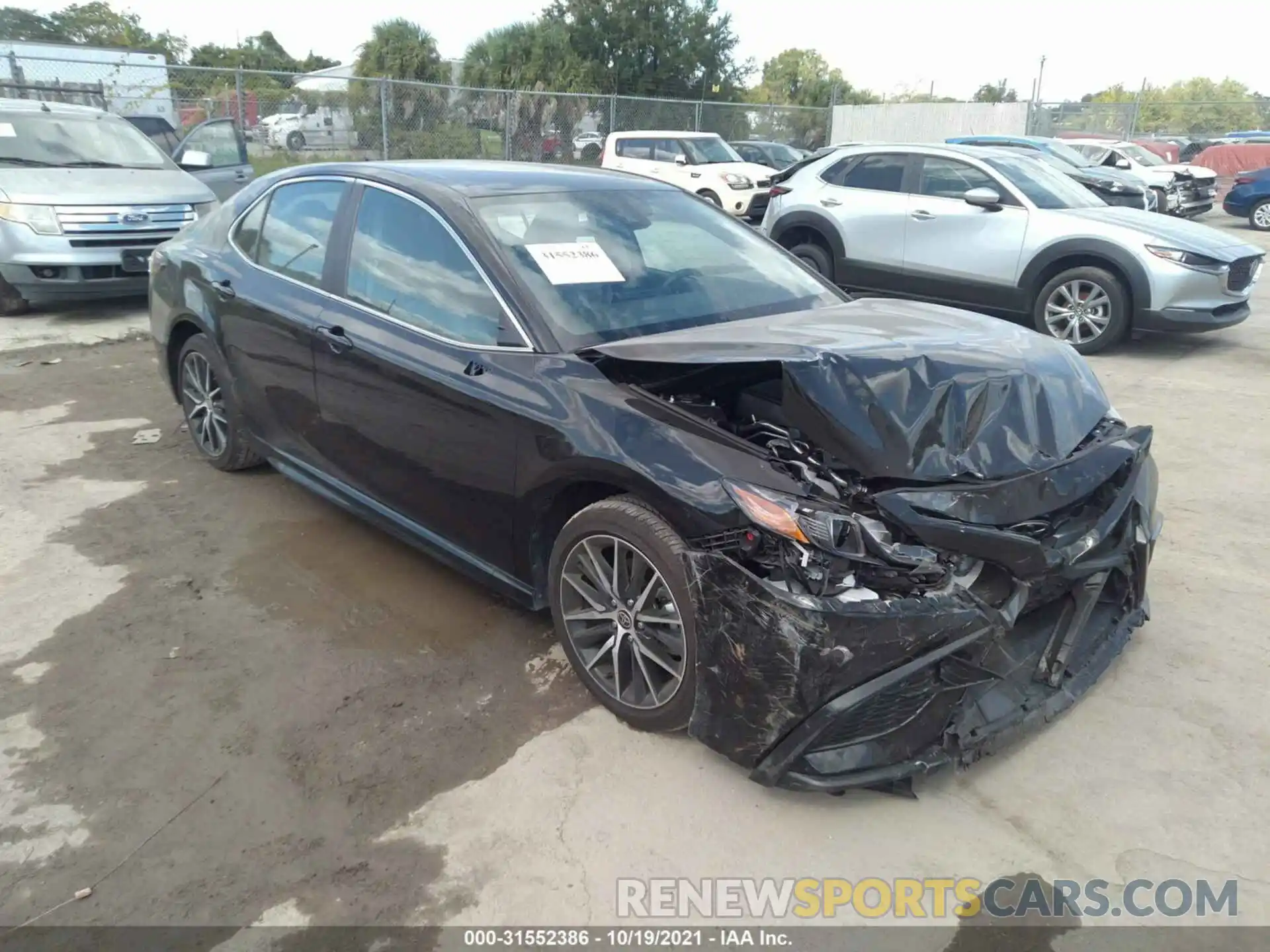 1 Photograph of a damaged car 4T1G11AK5MU409381 TOYOTA CAMRY 2021