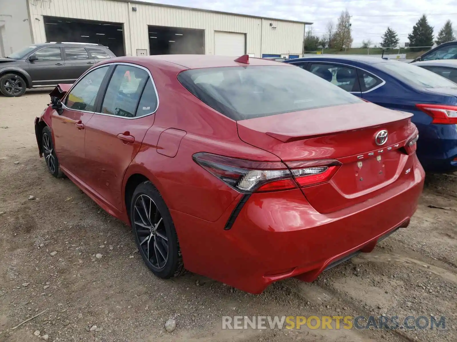 3 Photograph of a damaged car 4T1G11AK5MU415939 TOYOTA CAMRY 2021