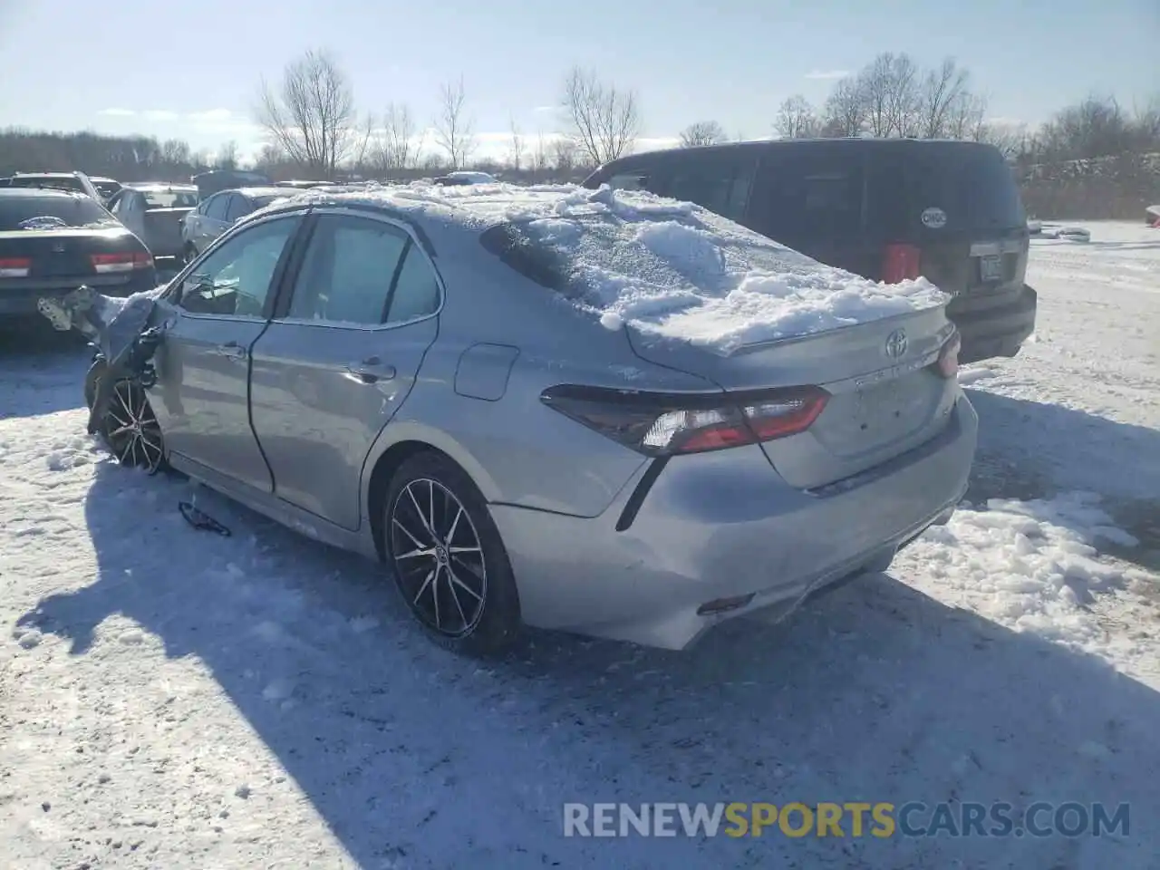 3 Photograph of a damaged car 4T1G11AK5MU433342 TOYOTA CAMRY 2021