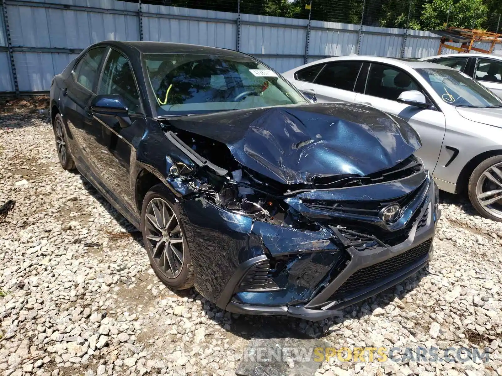 1 Photograph of a damaged car 4T1G11AK5MU434135 TOYOTA CAMRY 2021