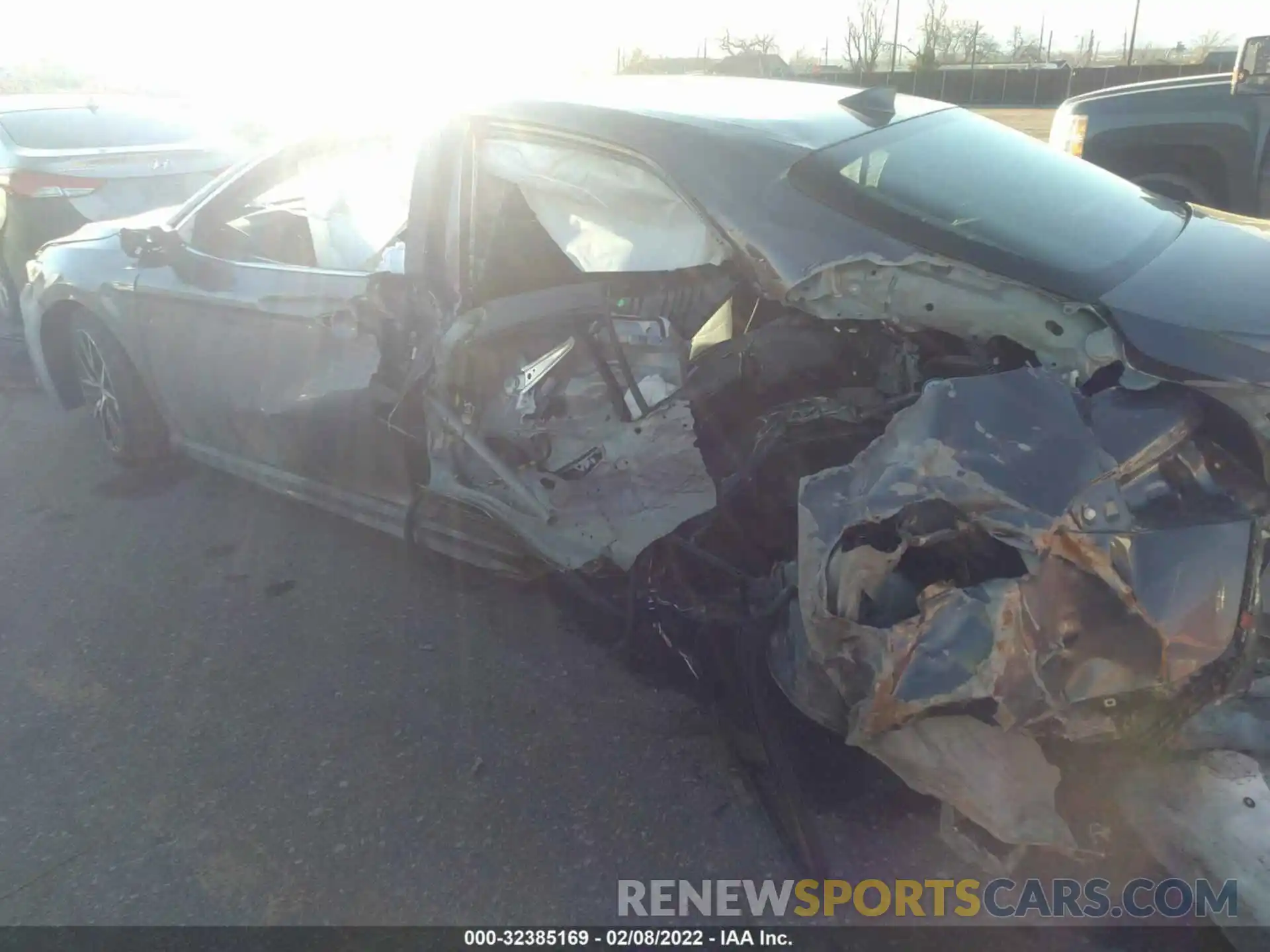 6 Photograph of a damaged car 4T1G11AK5MU465420 TOYOTA CAMRY 2021