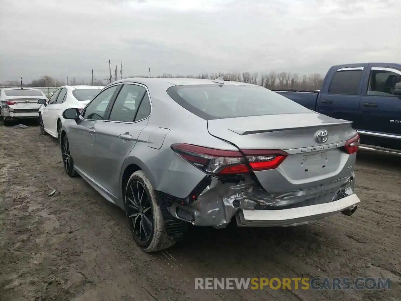 3 Photograph of a damaged car 4T1G11AK5MU469841 TOYOTA CAMRY 2021