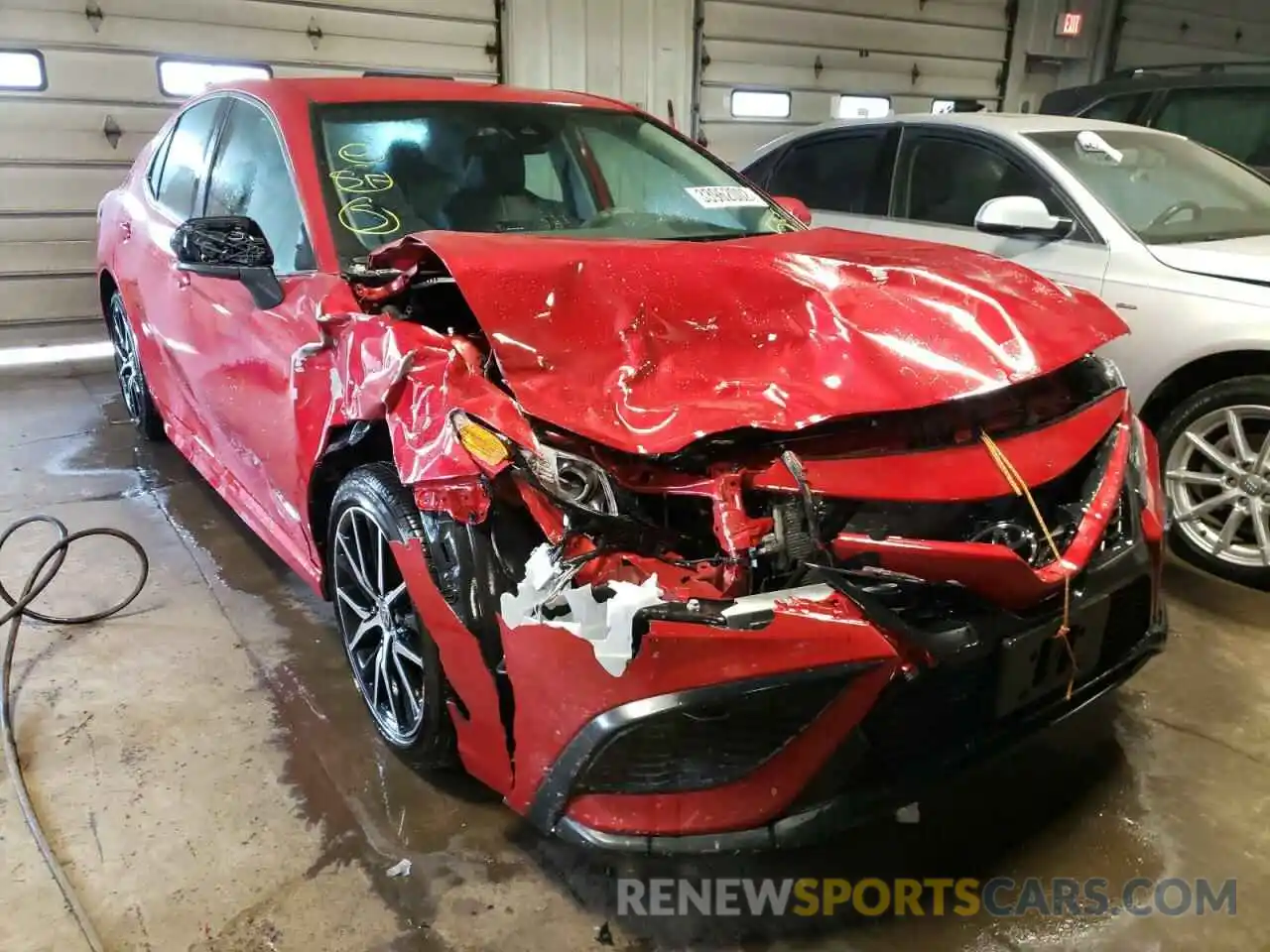 1 Photograph of a damaged car 4T1G11AK5MU475686 TOYOTA CAMRY 2021