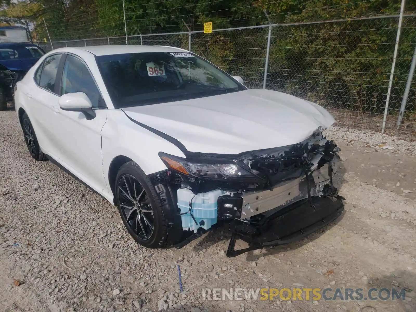 1 Photograph of a damaged car 4T1G11AK5MU481309 TOYOTA CAMRY 2021