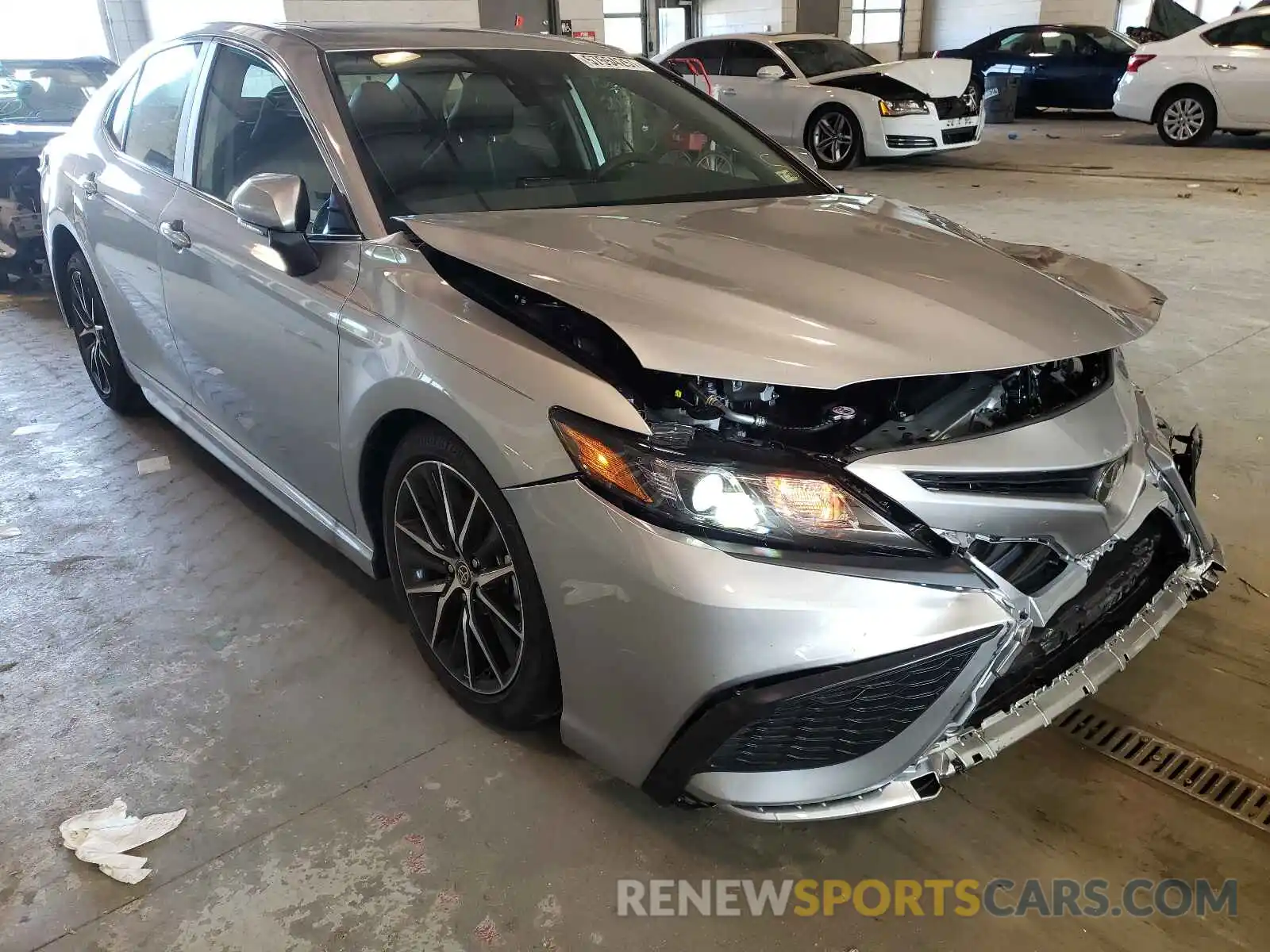 1 Photograph of a damaged car 4T1G11AK5MU483528 TOYOTA CAMRY 2021