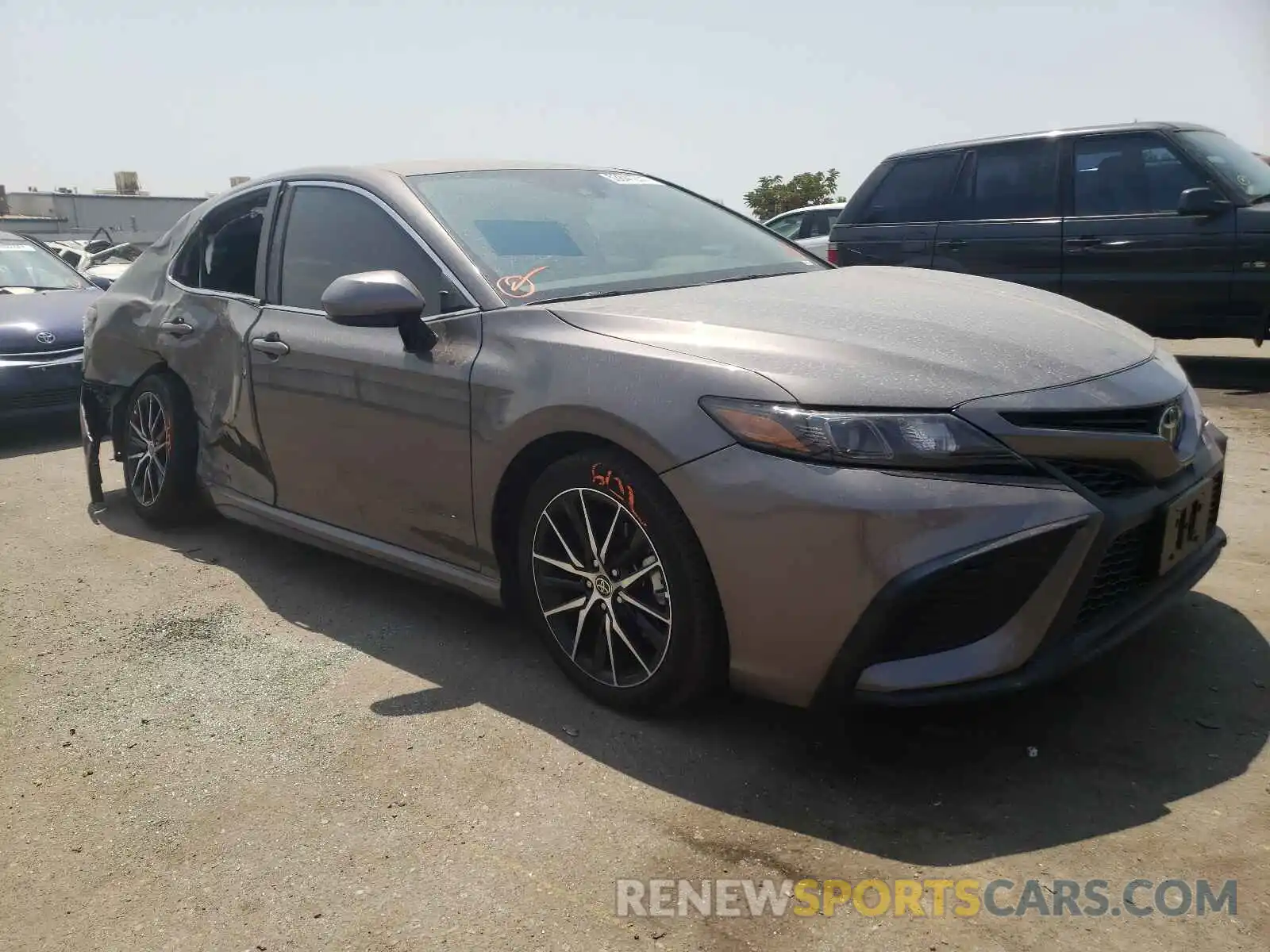 1 Photograph of a damaged car 4T1G11AK5MU515510 TOYOTA CAMRY 2021