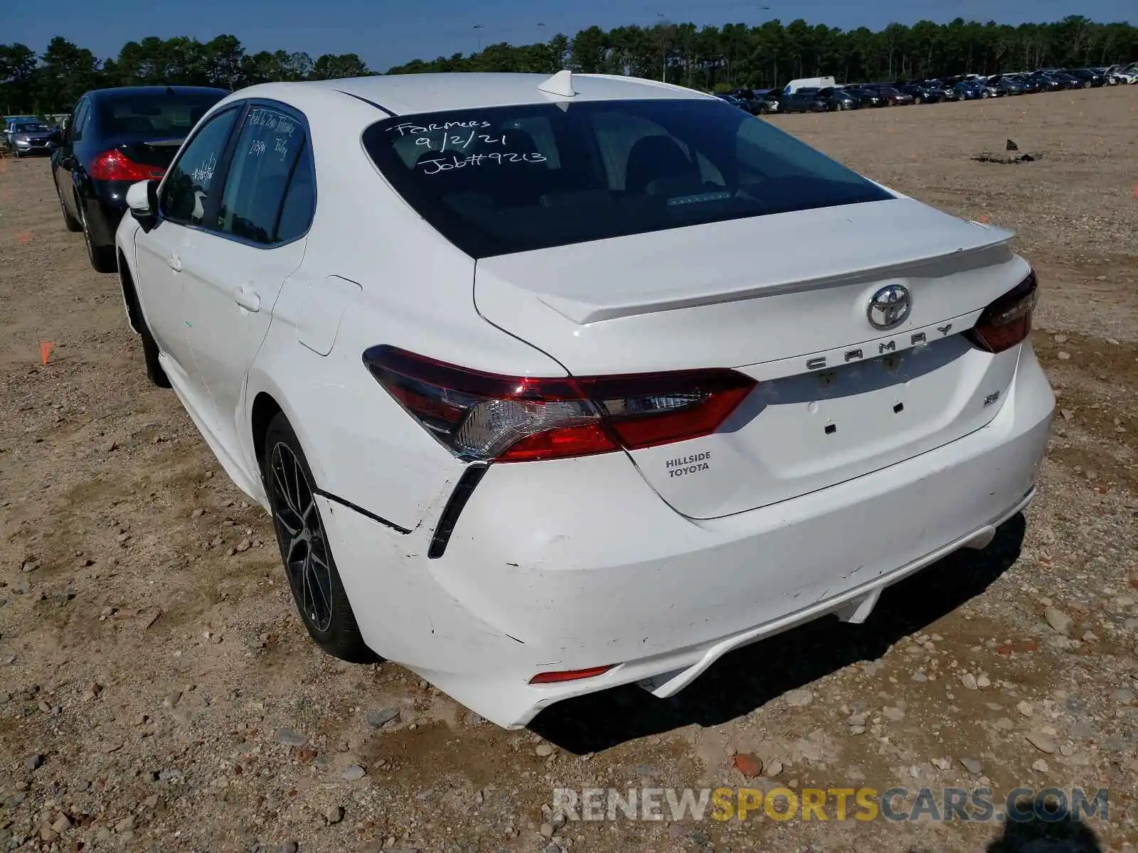 3 Photograph of a damaged car 4T1G11AK5MU515863 TOYOTA CAMRY 2021