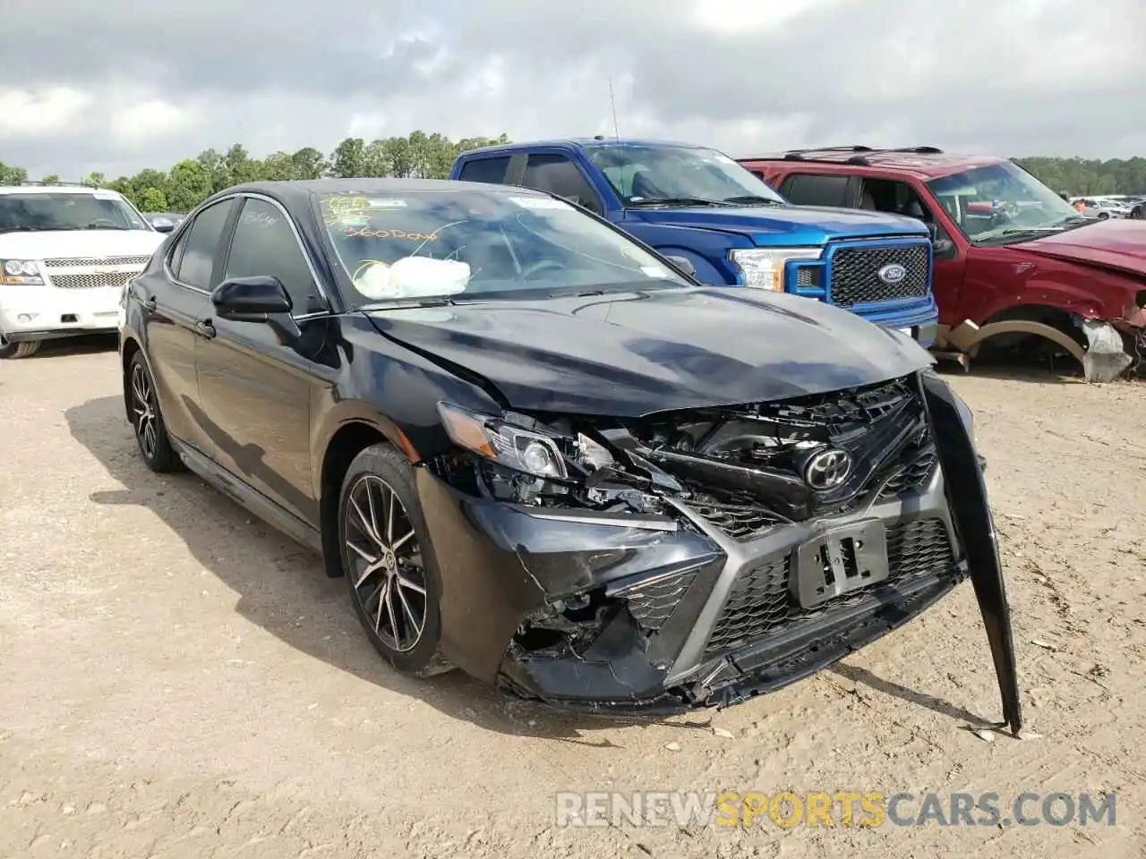 1 Photograph of a damaged car 4T1G11AK5MU516589 TOYOTA CAMRY 2021