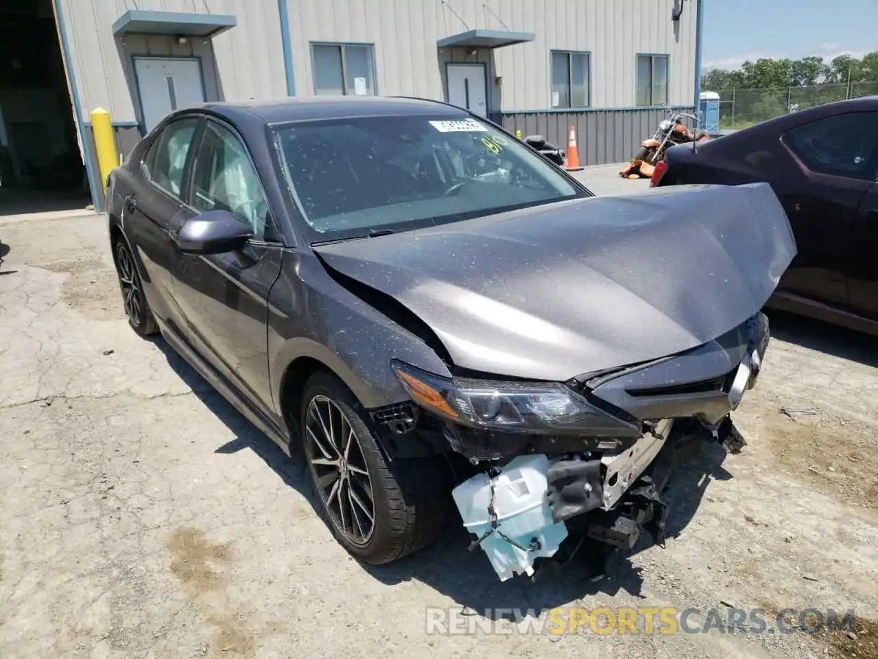 1 Photograph of a damaged car 4T1G11AK5MU519413 TOYOTA CAMRY 2021