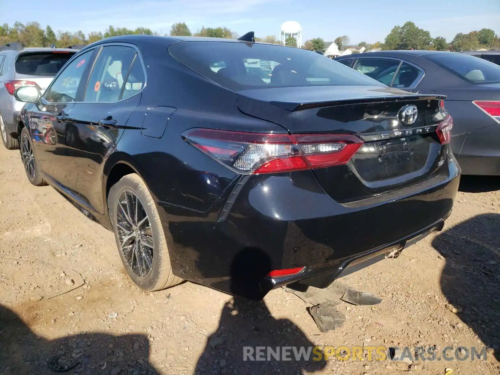 3 Photograph of a damaged car 4T1G11AK5MU520187 TOYOTA CAMRY 2021