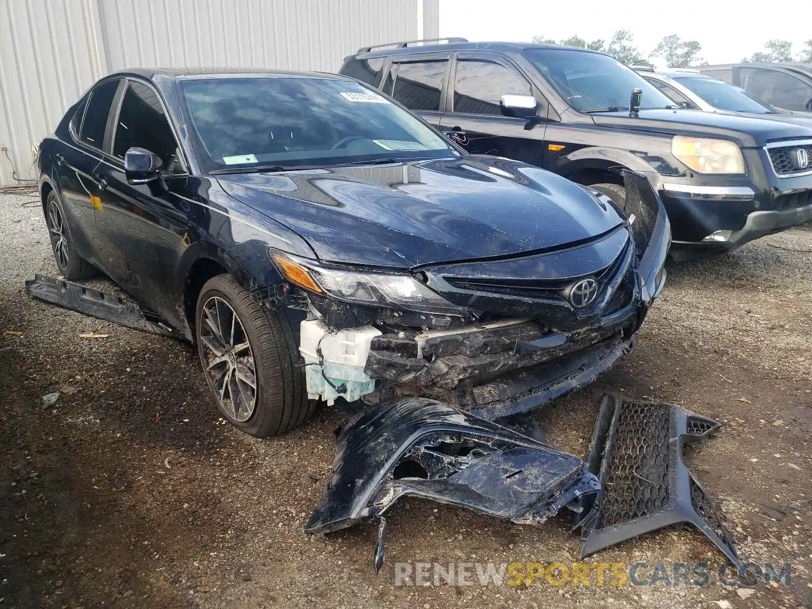 1 Photograph of a damaged car 4T1G11AK5MU520836 TOYOTA CAMRY 2021