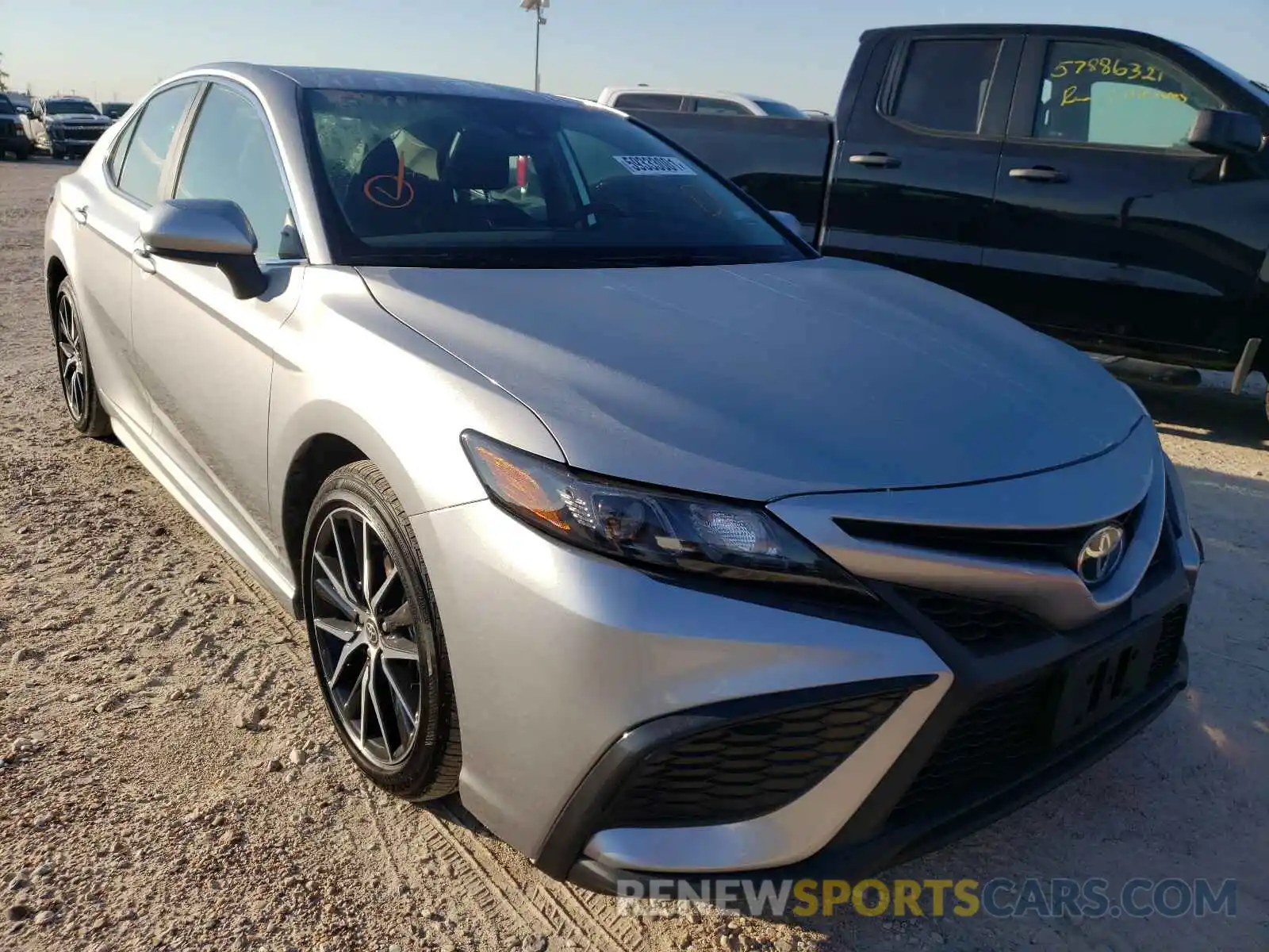 1 Photograph of a damaged car 4T1G11AK5MU525471 TOYOTA CAMRY 2021