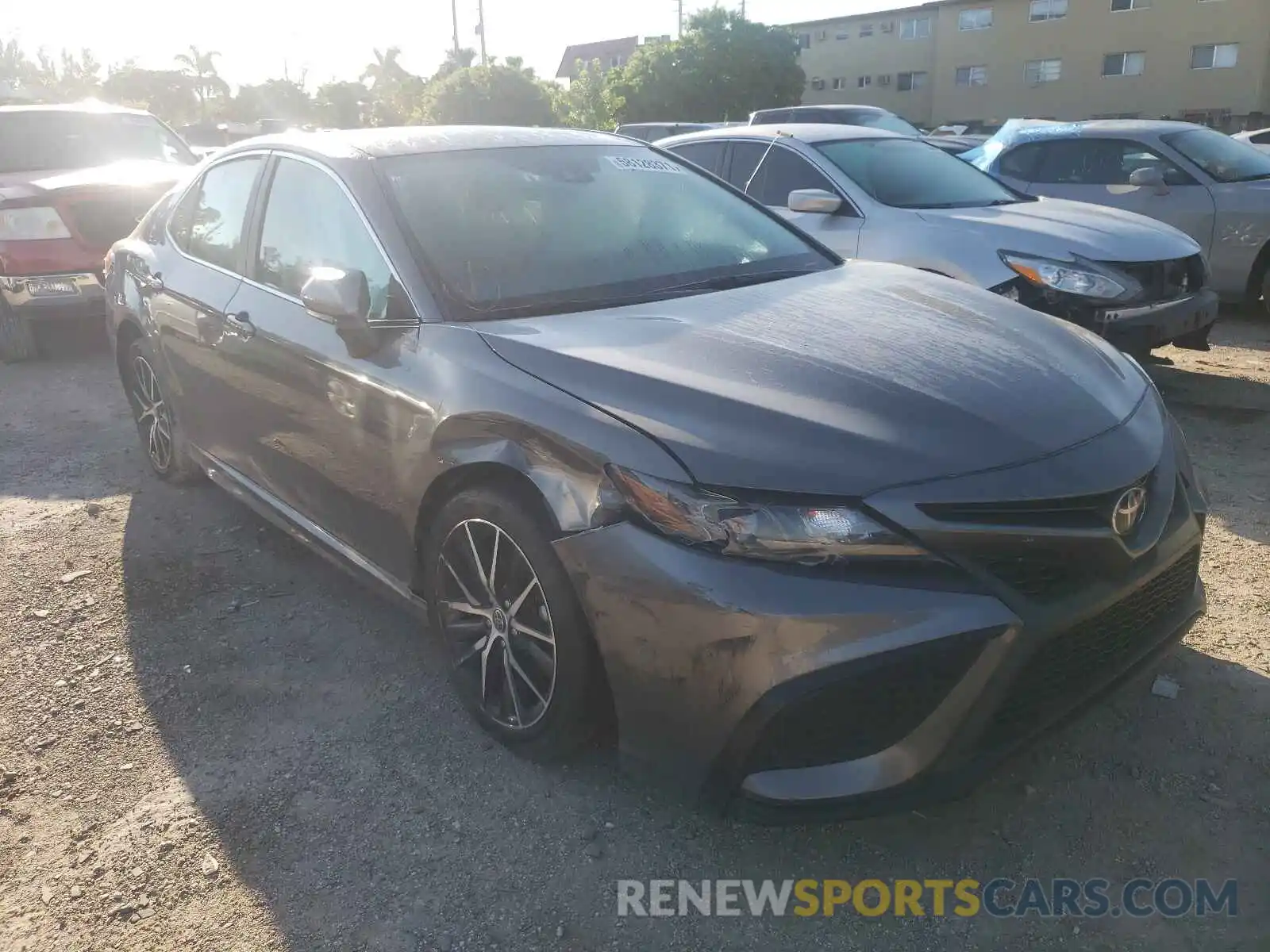 1 Photograph of a damaged car 4T1G11AK5MU529312 TOYOTA CAMRY 2021