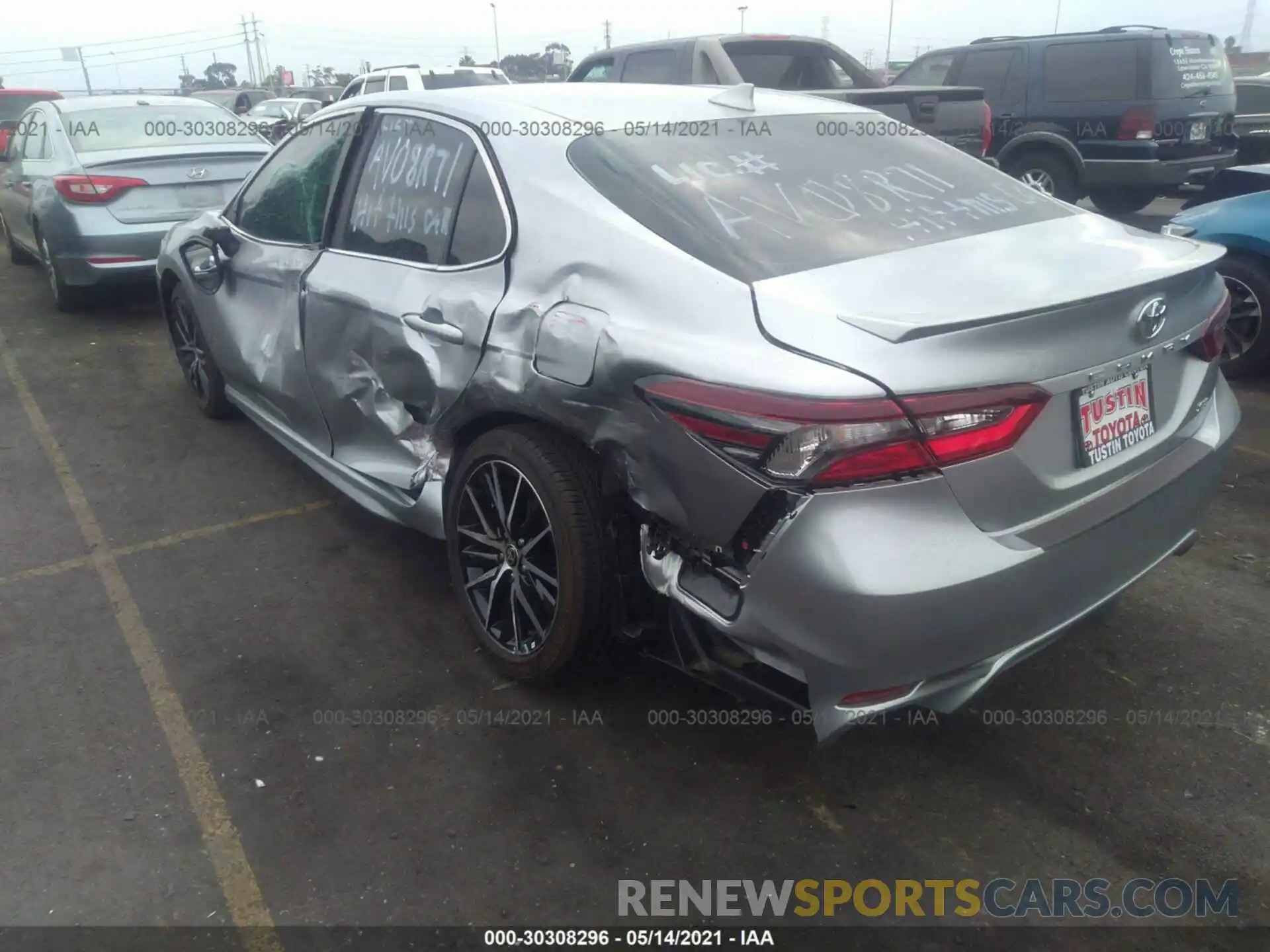 3 Photograph of a damaged car 4T1G11AK5MU534364 TOYOTA CAMRY 2021