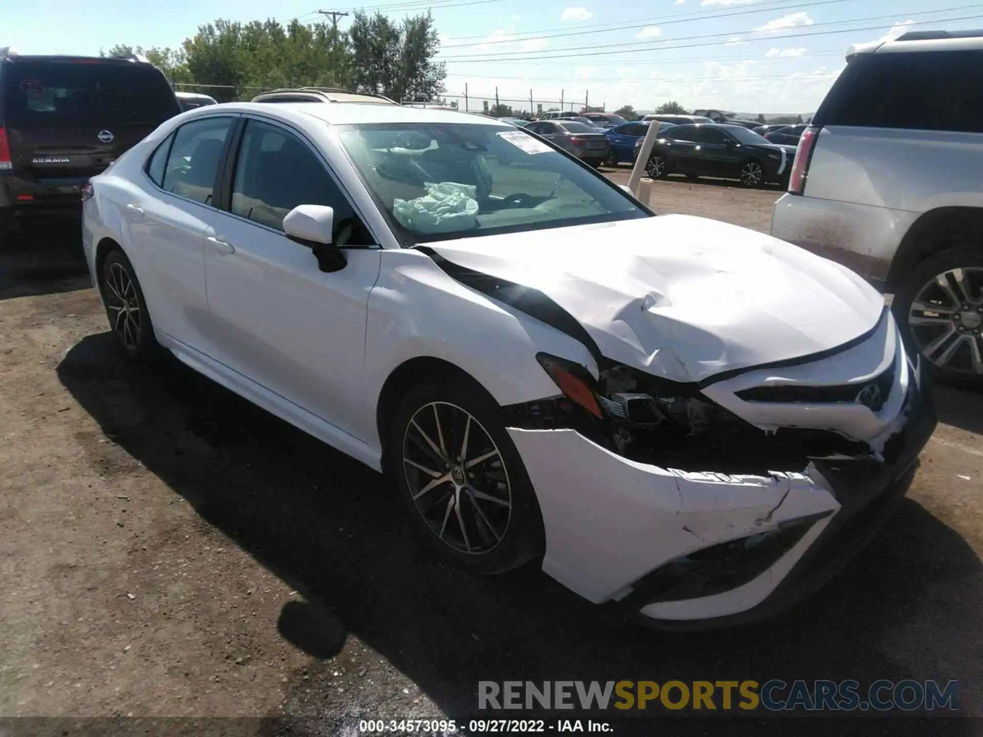 1 Photograph of a damaged car 4T1G11AK5MU547406 TOYOTA CAMRY 2021