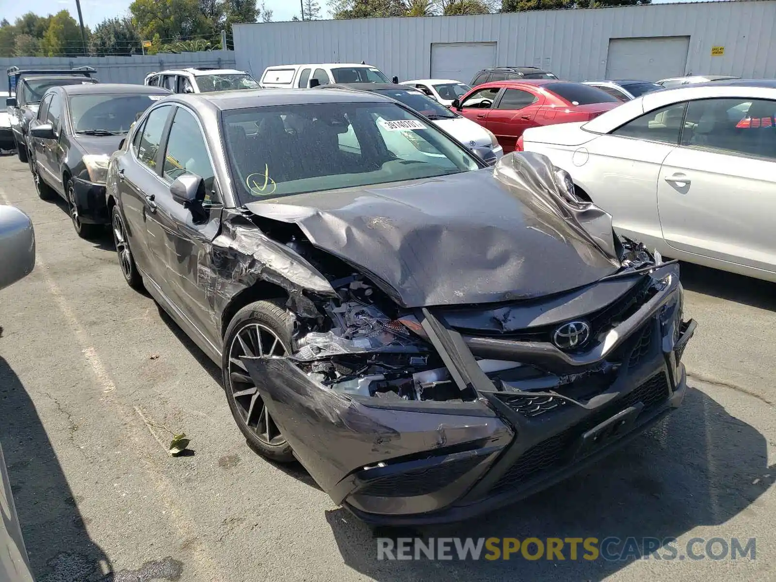 1 Photograph of a damaged car 4T1G11AK5MU549706 TOYOTA CAMRY 2021