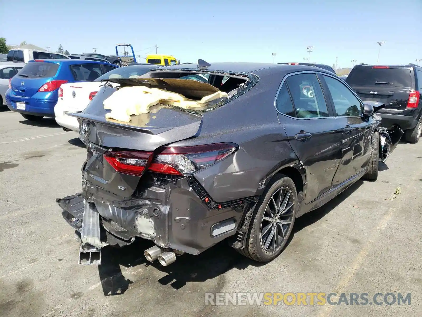 4 Photograph of a damaged car 4T1G11AK5MU549706 TOYOTA CAMRY 2021