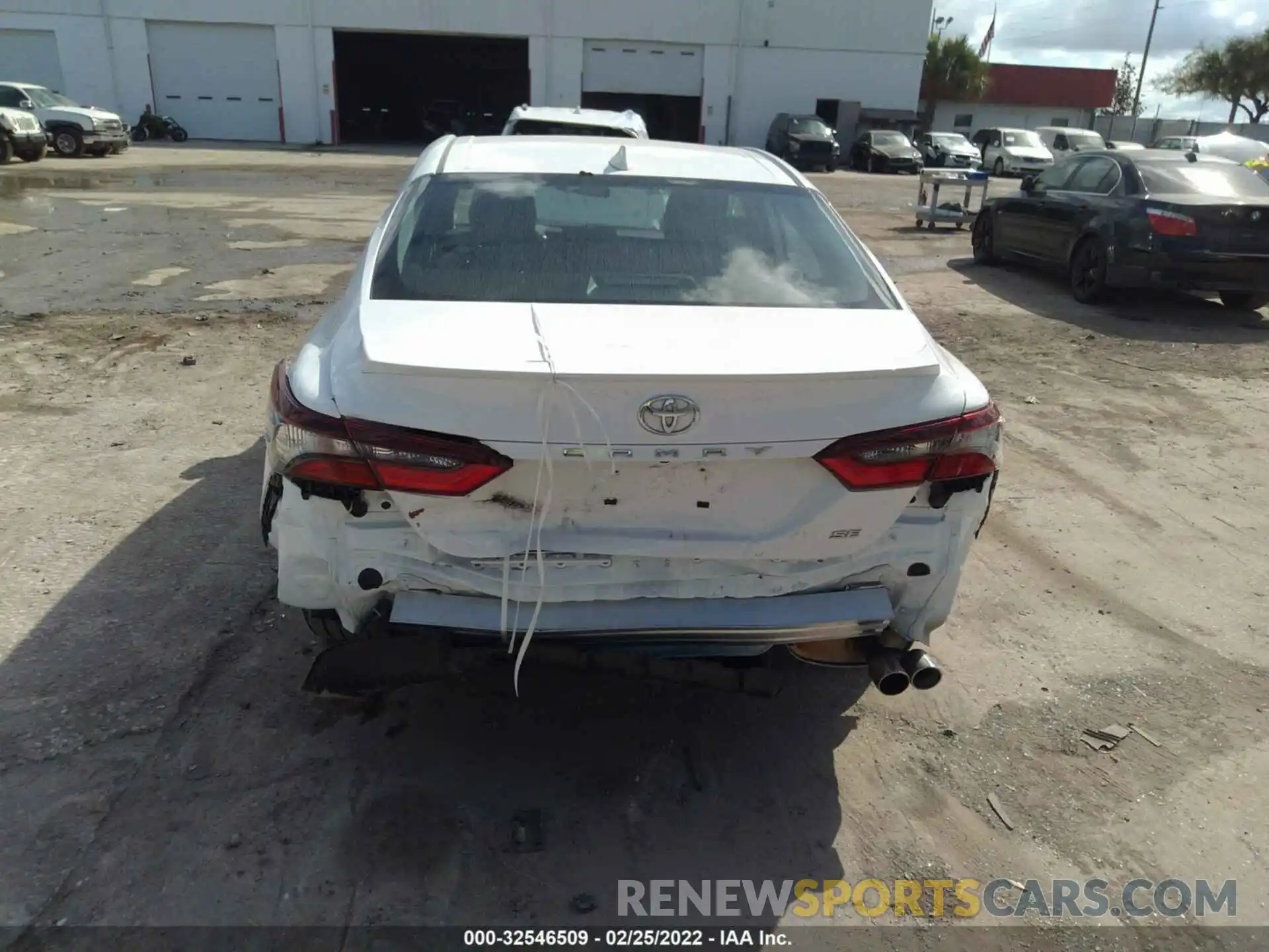 6 Photograph of a damaged car 4T1G11AK5MU554212 TOYOTA CAMRY 2021