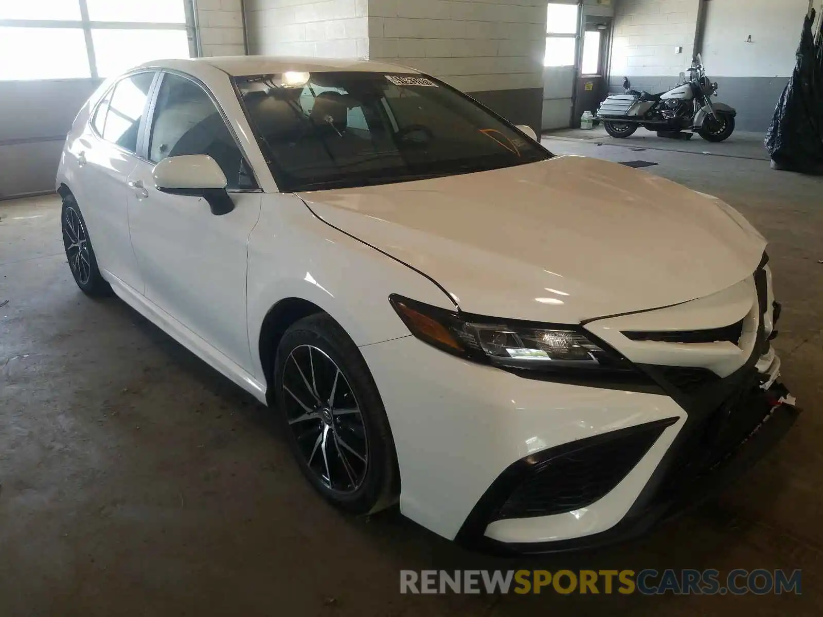 1 Photograph of a damaged car 4T1G11AK5MU563251 TOYOTA CAMRY 2021