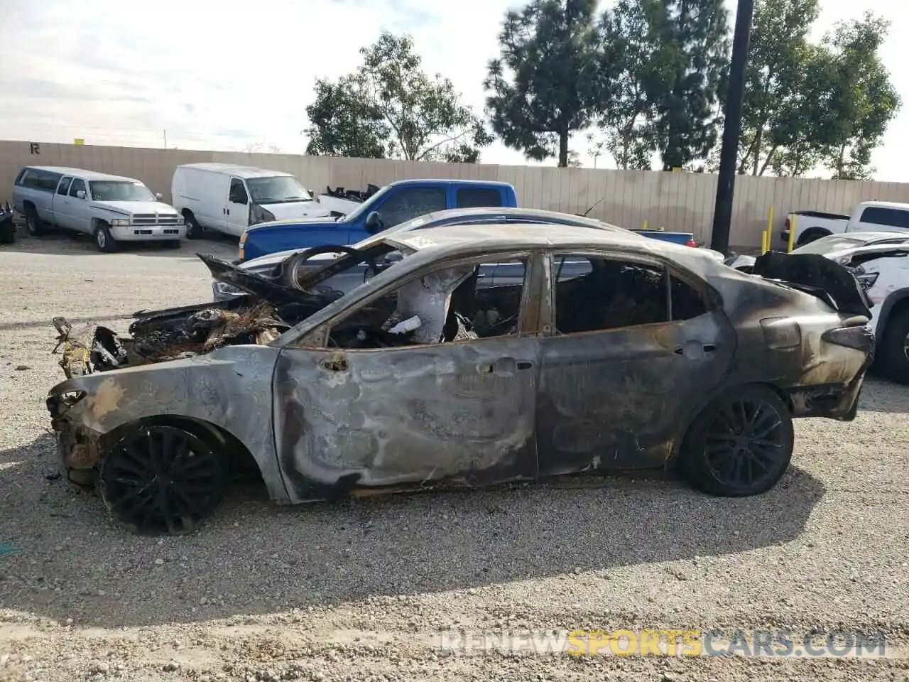 10 Photograph of a damaged car 4T1G11AK5MU563606 TOYOTA CAMRY 2021