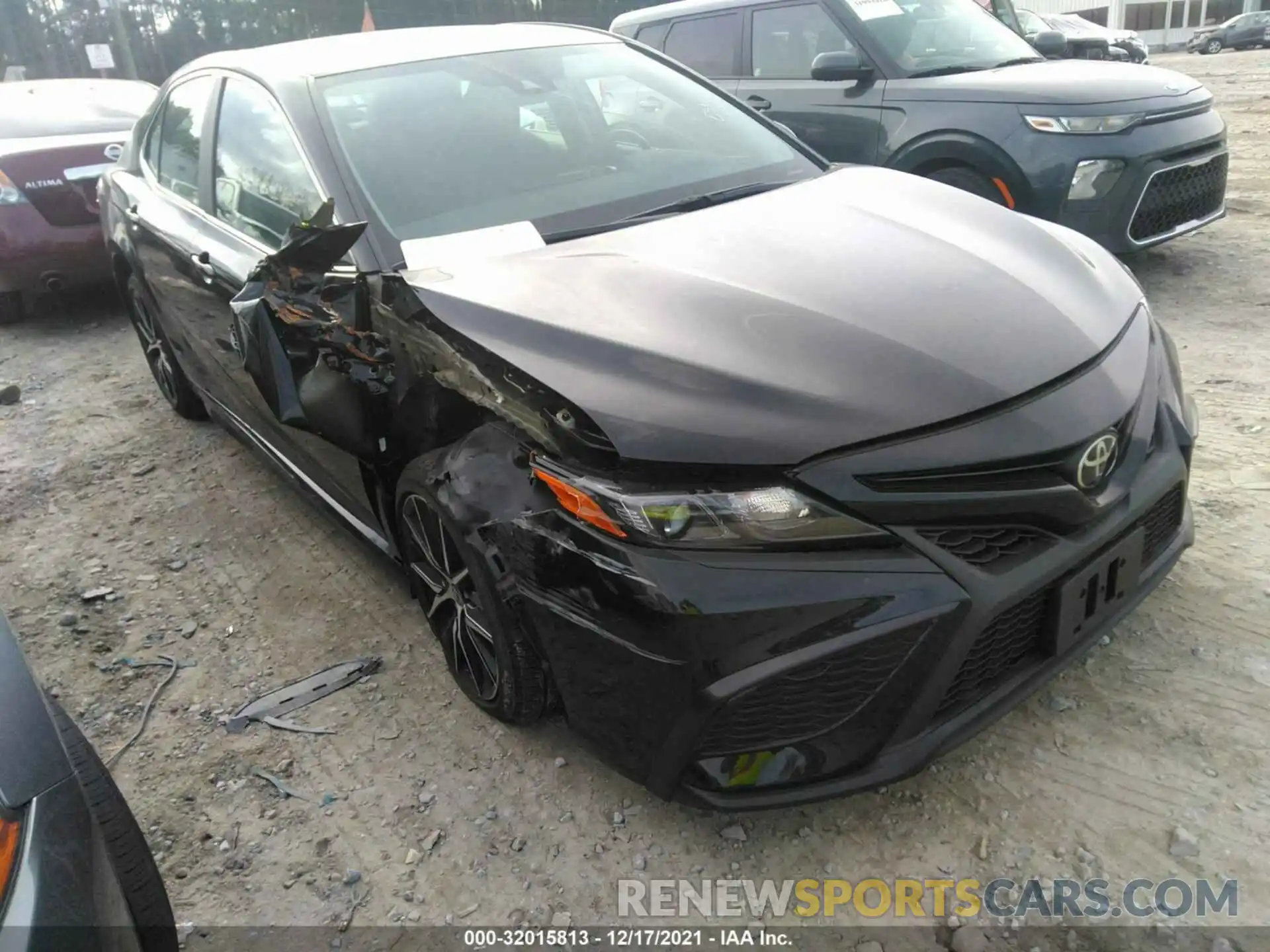 1 Photograph of a damaged car 4T1G11AK5MU573830 TOYOTA CAMRY 2021