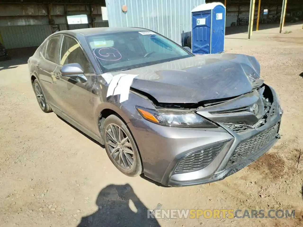 1 Photograph of a damaged car 4T1G11AK5MU579918 TOYOTA CAMRY 2021