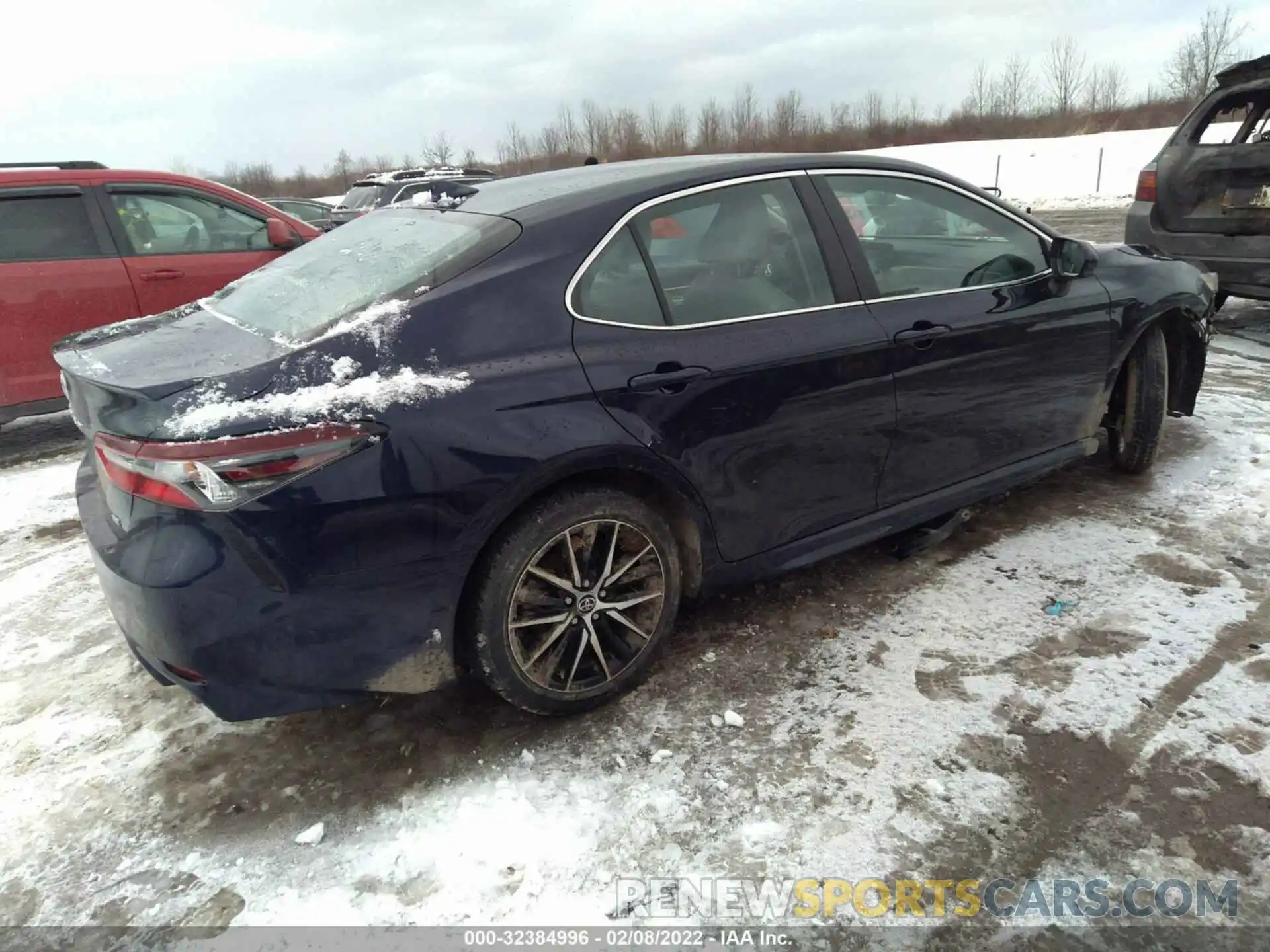 4 Photograph of a damaged car 4T1G11AK5MU582933 TOYOTA CAMRY 2021