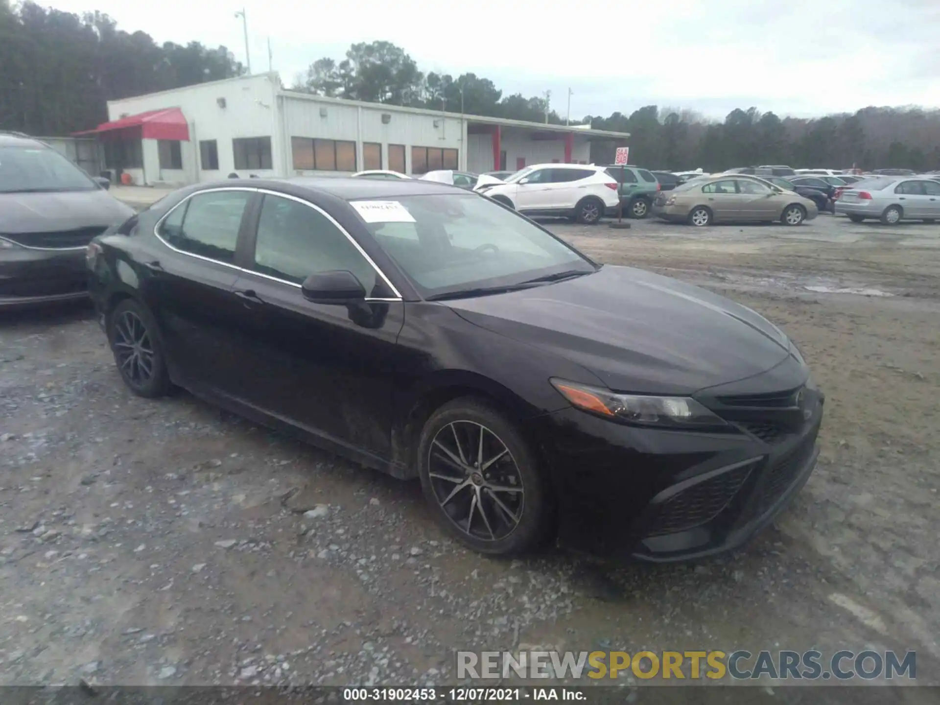 1 Photograph of a damaged car 4T1G11AK5MU584746 TOYOTA CAMRY 2021