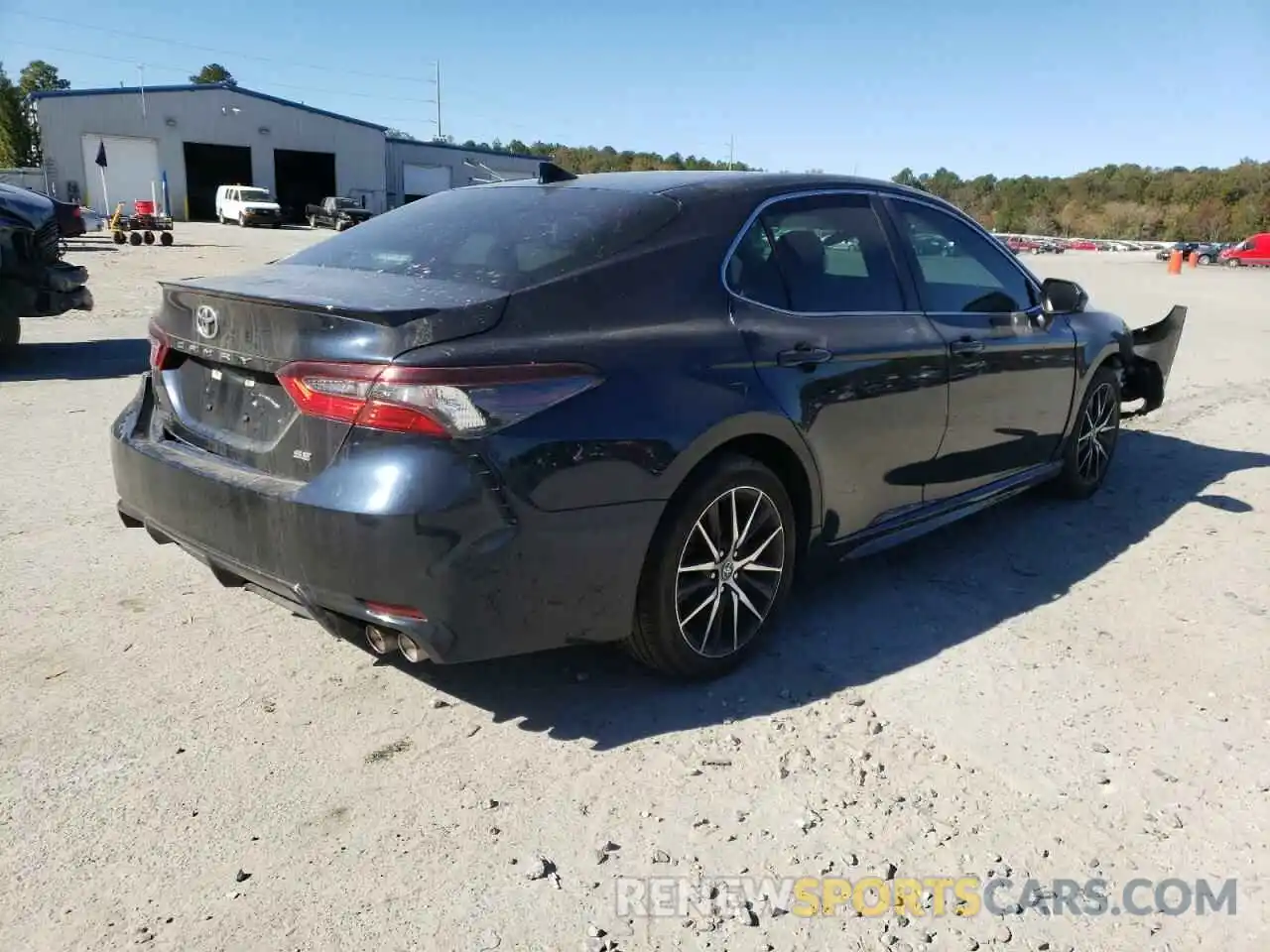 4 Photograph of a damaged car 4T1G11AK5MU586514 TOYOTA CAMRY 2021