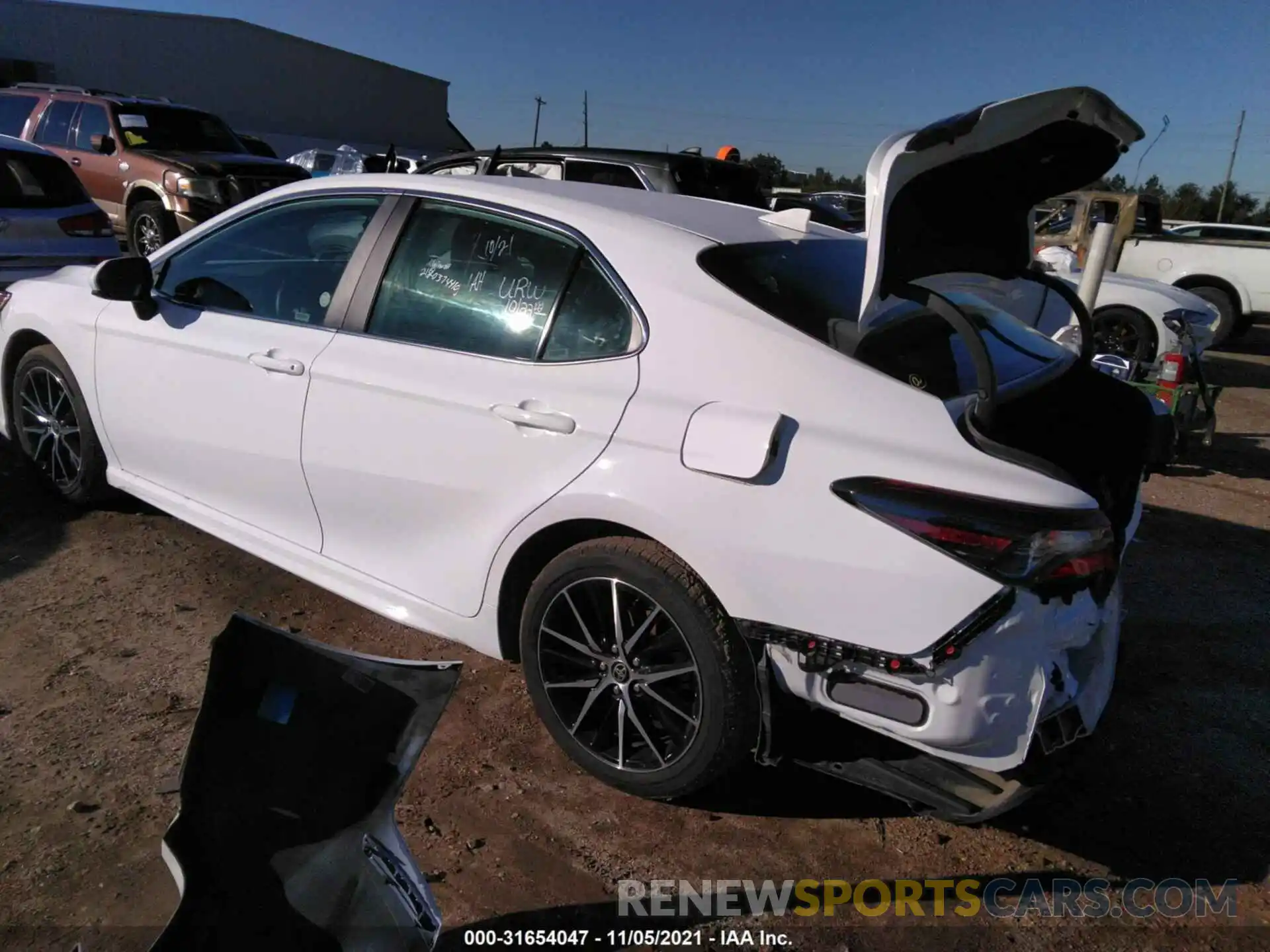 3 Photograph of a damaged car 4T1G11AK5MU587131 TOYOTA CAMRY 2021