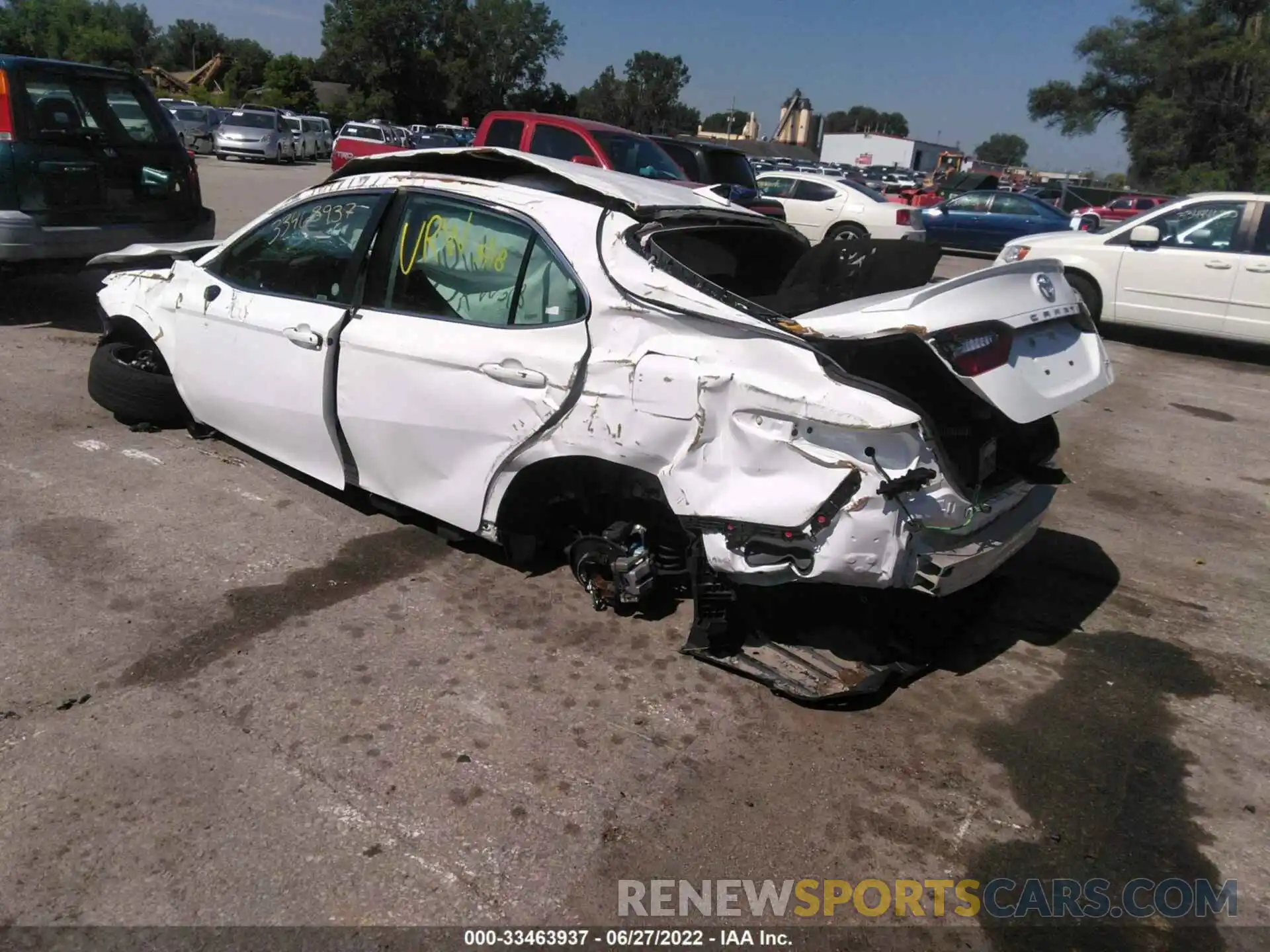 3 Photograph of a damaged car 4T1G11AK5MU587727 TOYOTA CAMRY 2021