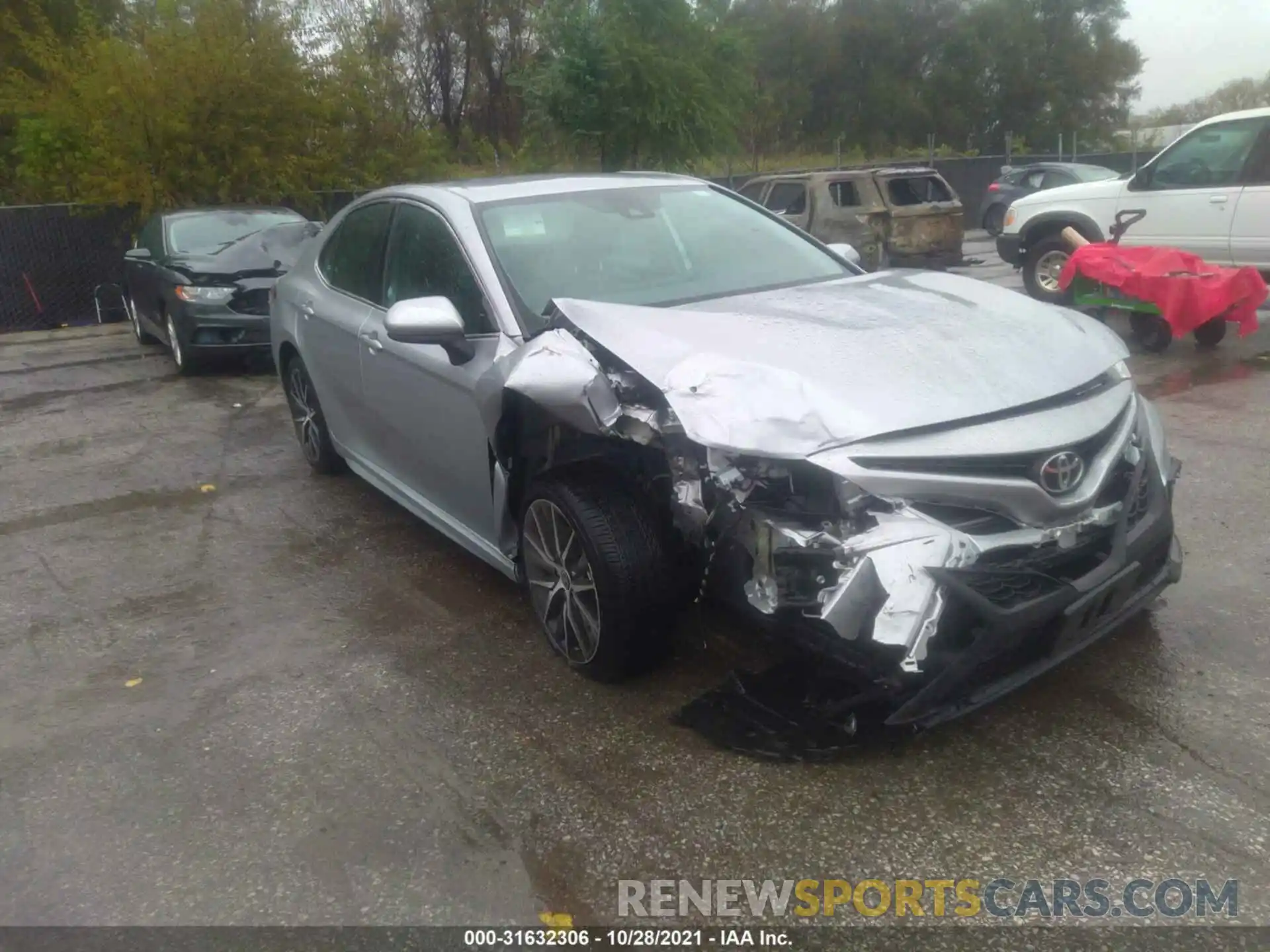 1 Photograph of a damaged car 4T1G11AK5MU589896 TOYOTA CAMRY 2021