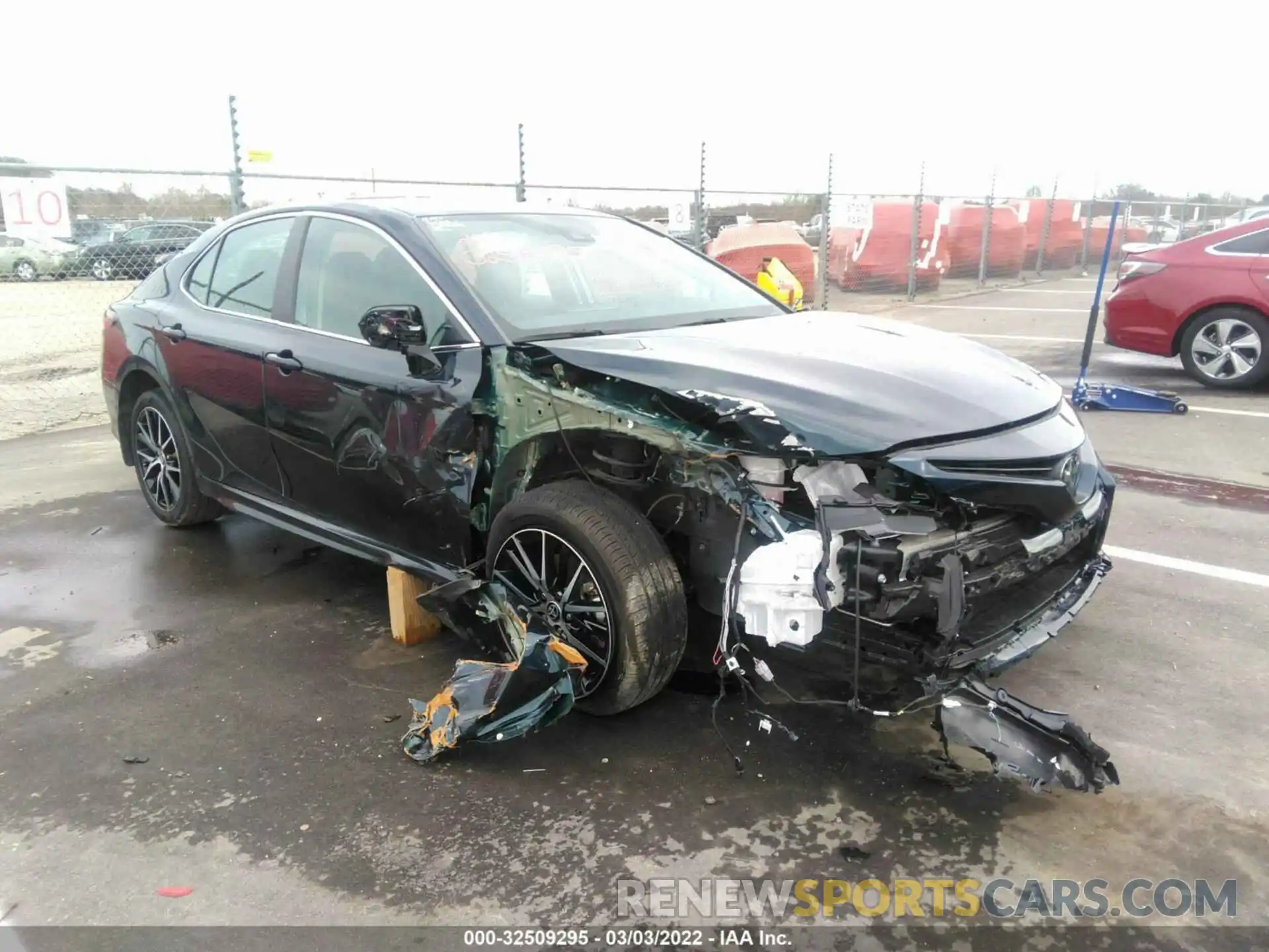 1 Photograph of a damaged car 4T1G11AK5MU602520 TOYOTA CAMRY 2021