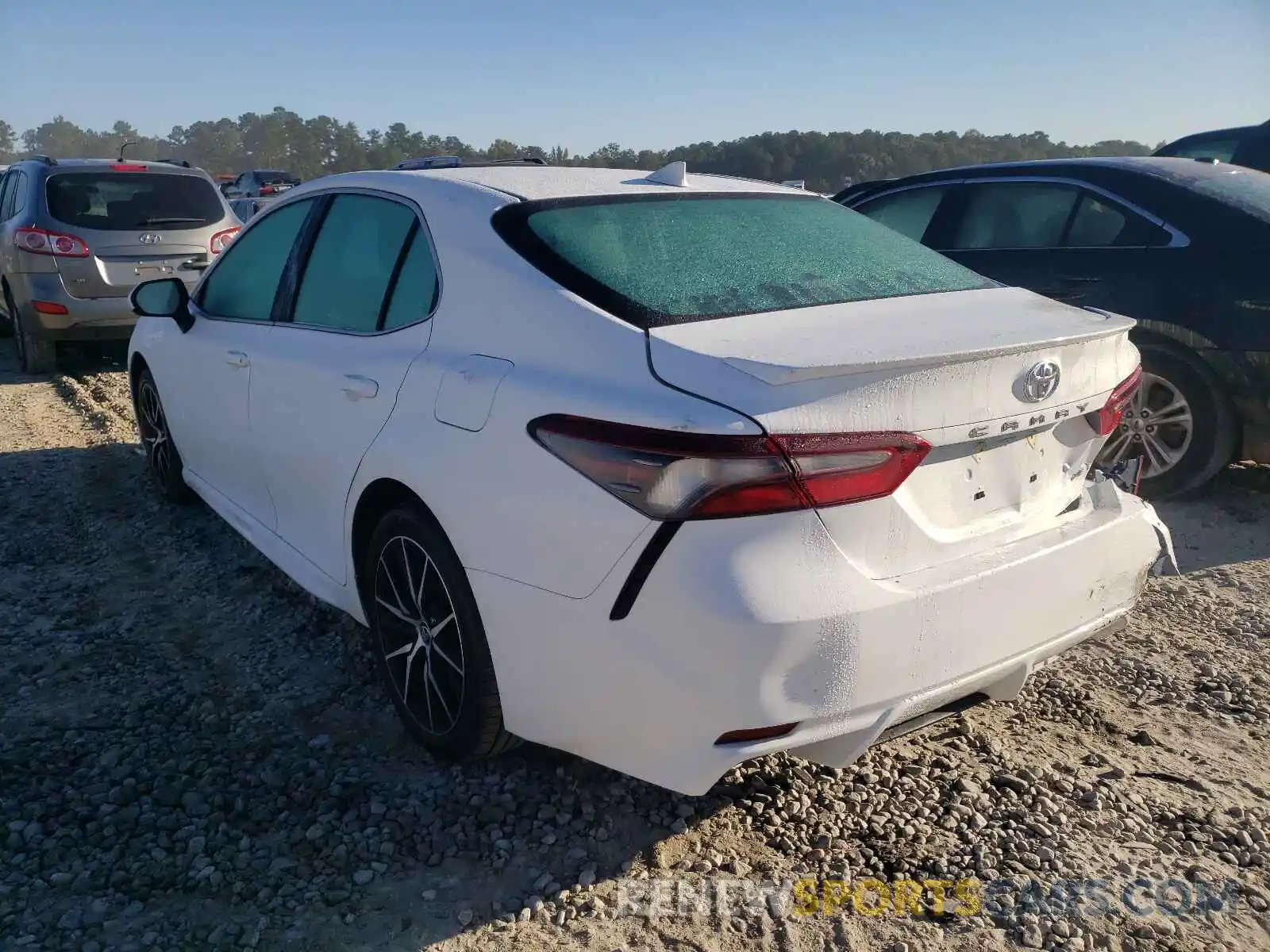 3 Photograph of a damaged car 4T1G11AK6MU413682 TOYOTA CAMRY 2021