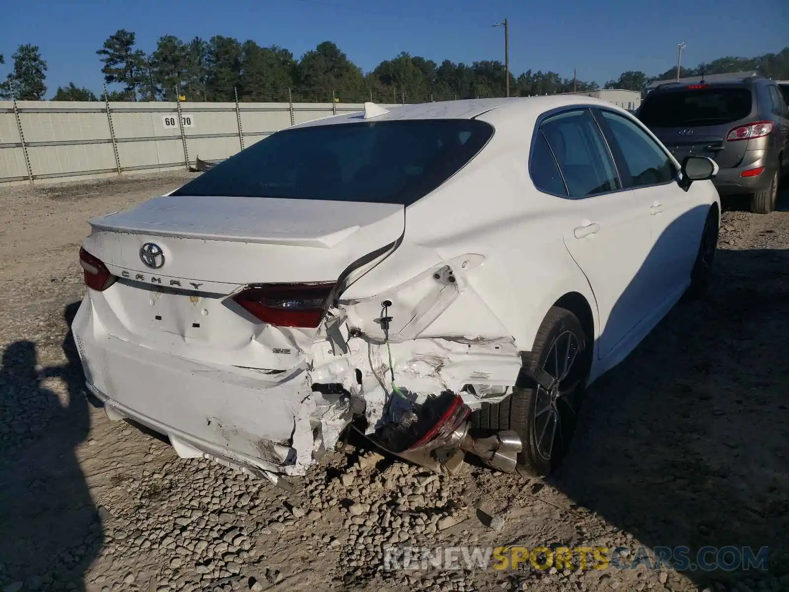 4 Photograph of a damaged car 4T1G11AK6MU413682 TOYOTA CAMRY 2021