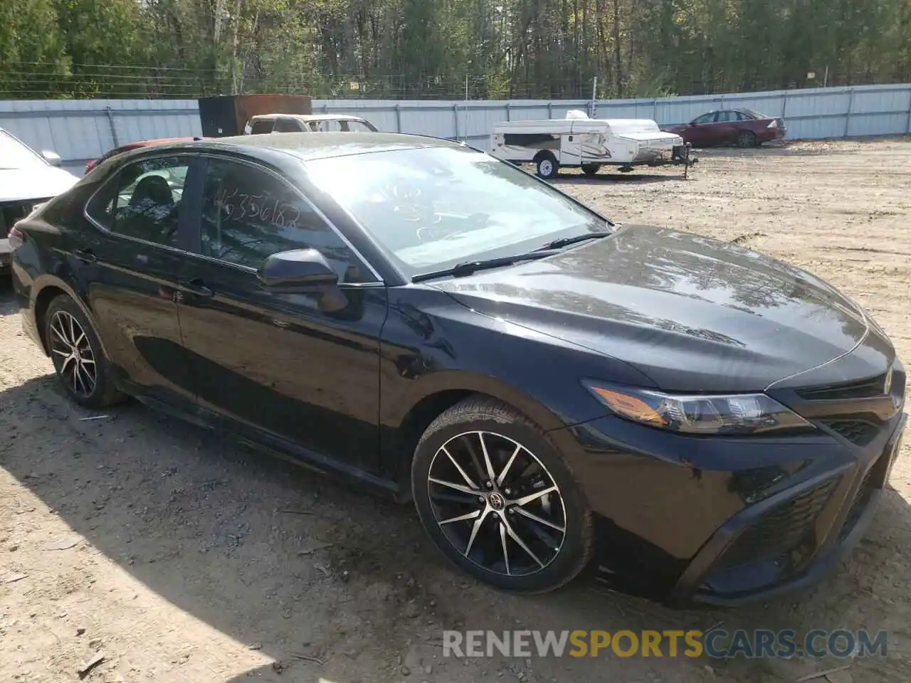 1 Photograph of a damaged car 4T1G11AK6MU415206 TOYOTA CAMRY 2021