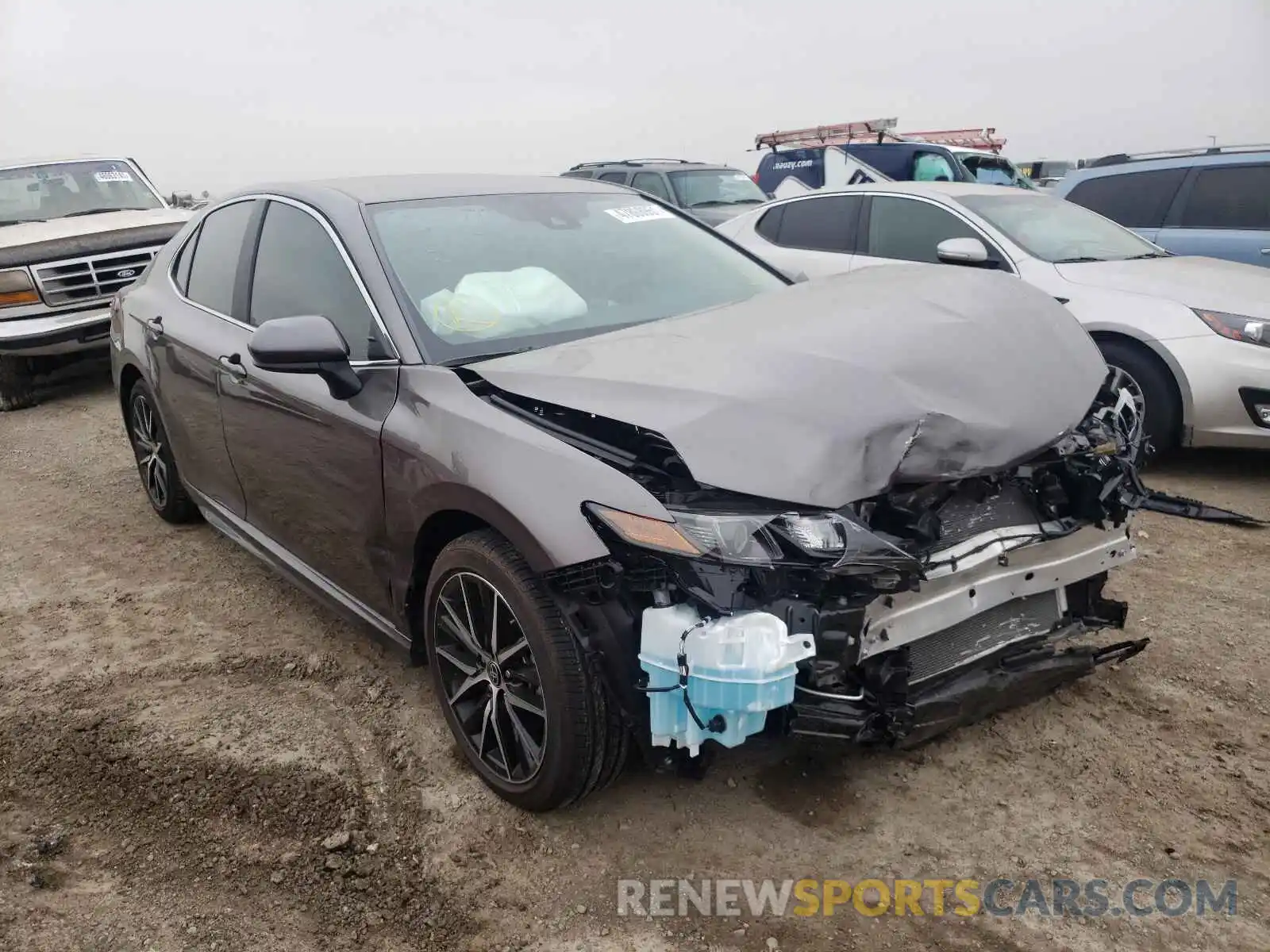 1 Photograph of a damaged car 4T1G11AK6MU418204 TOYOTA CAMRY 2021