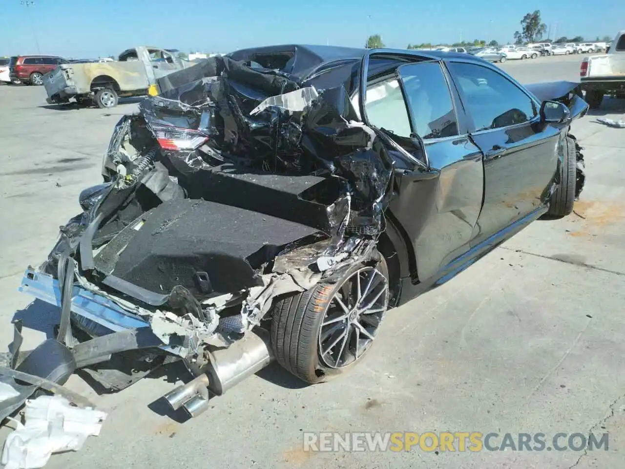 4 Photograph of a damaged car 4T1G11AK6MU423323 TOYOTA CAMRY 2021