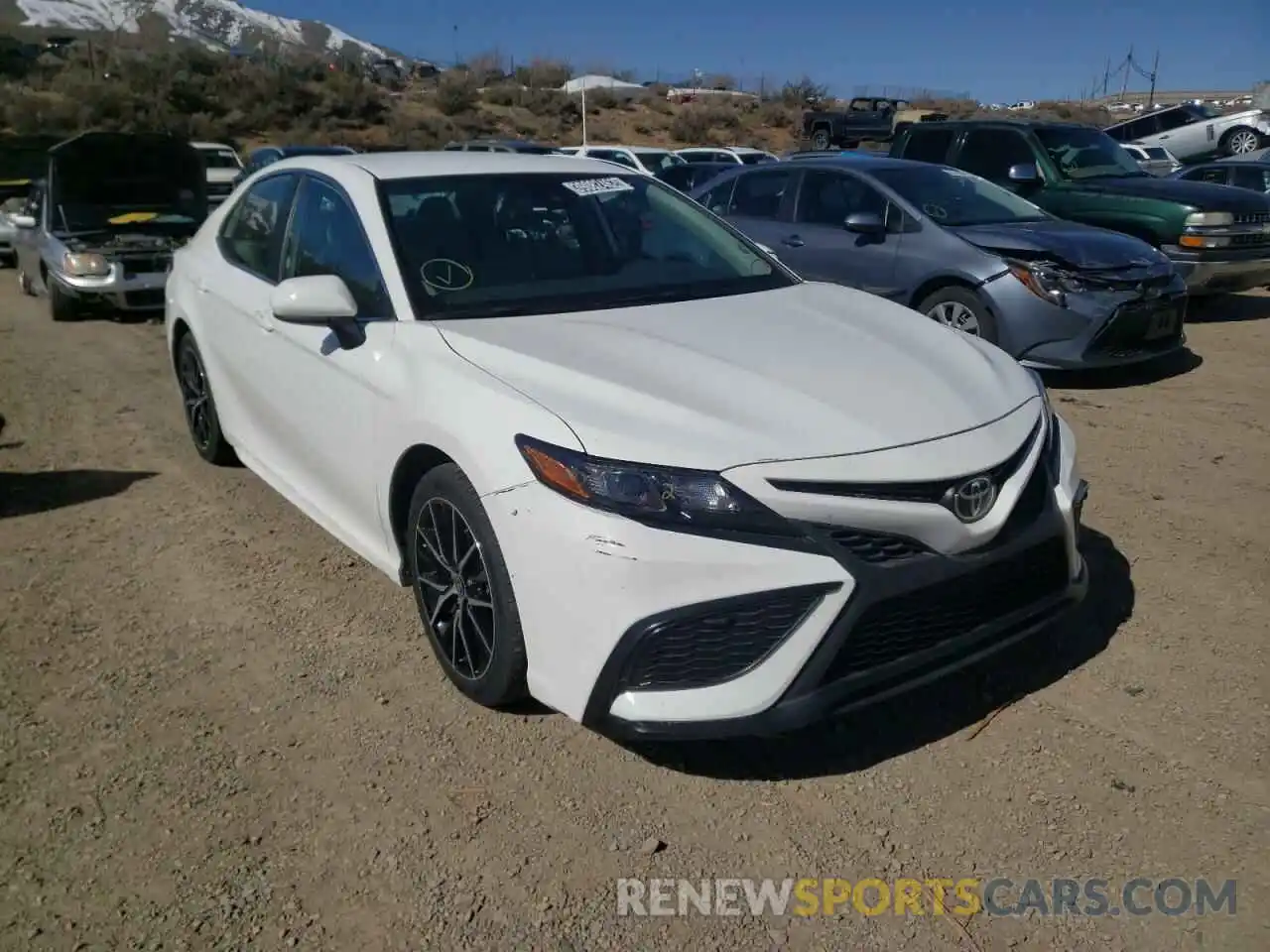 1 Photograph of a damaged car 4T1G11AK6MU424004 TOYOTA CAMRY 2021