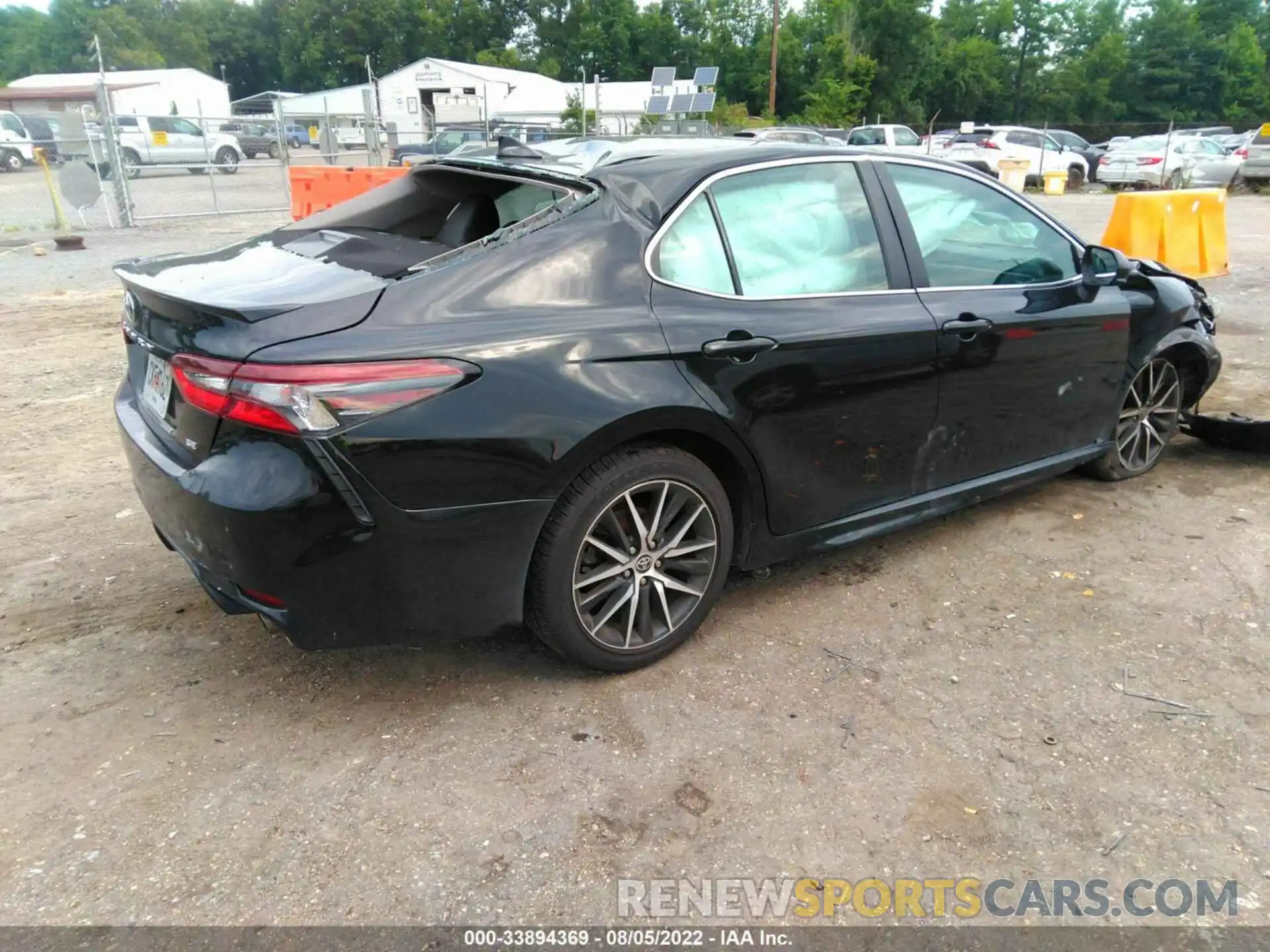 4 Photograph of a damaged car 4T1G11AK6MU425458 TOYOTA CAMRY 2021