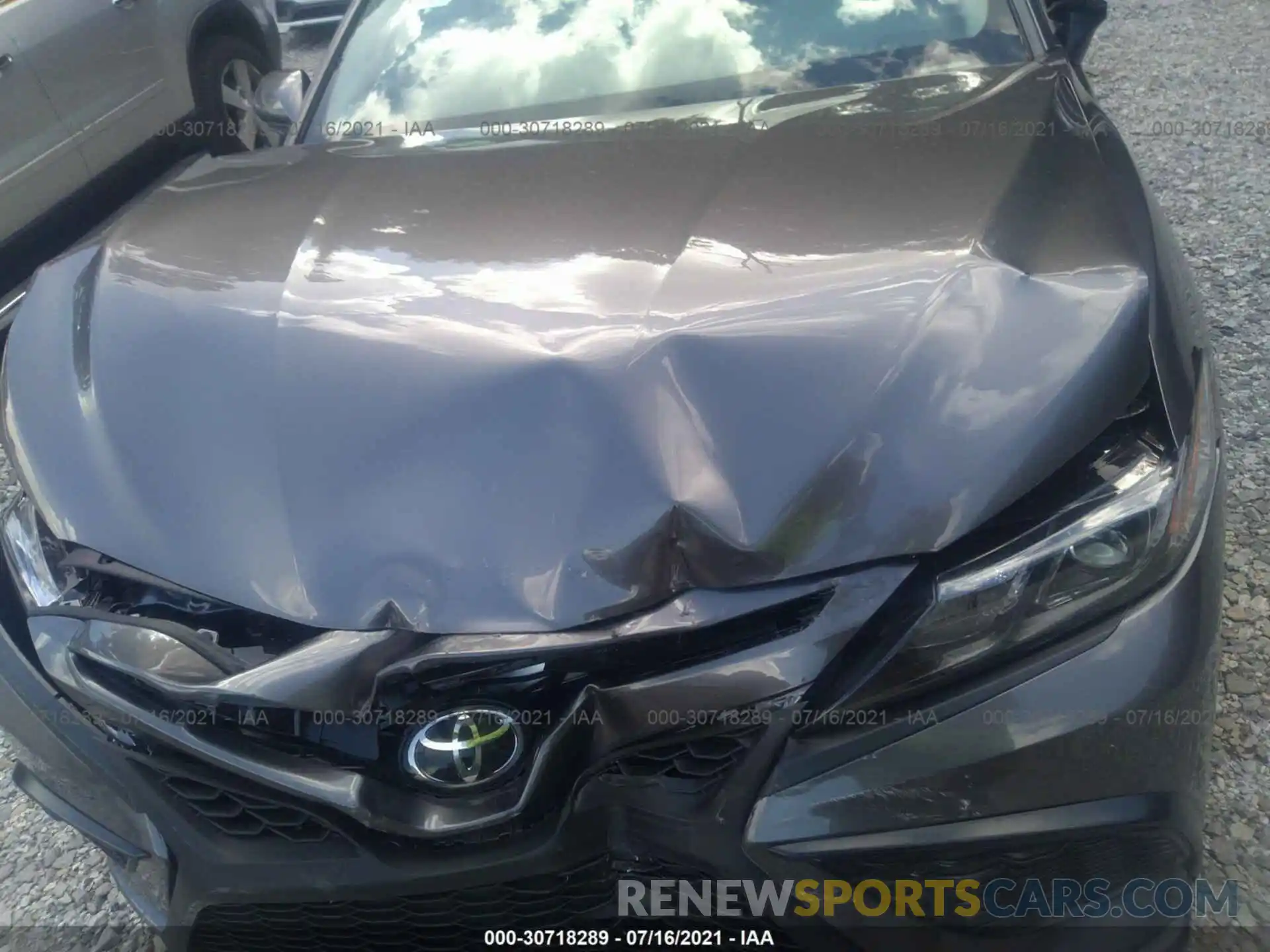 10 Photograph of a damaged car 4T1G11AK6MU431888 TOYOTA CAMRY 2021