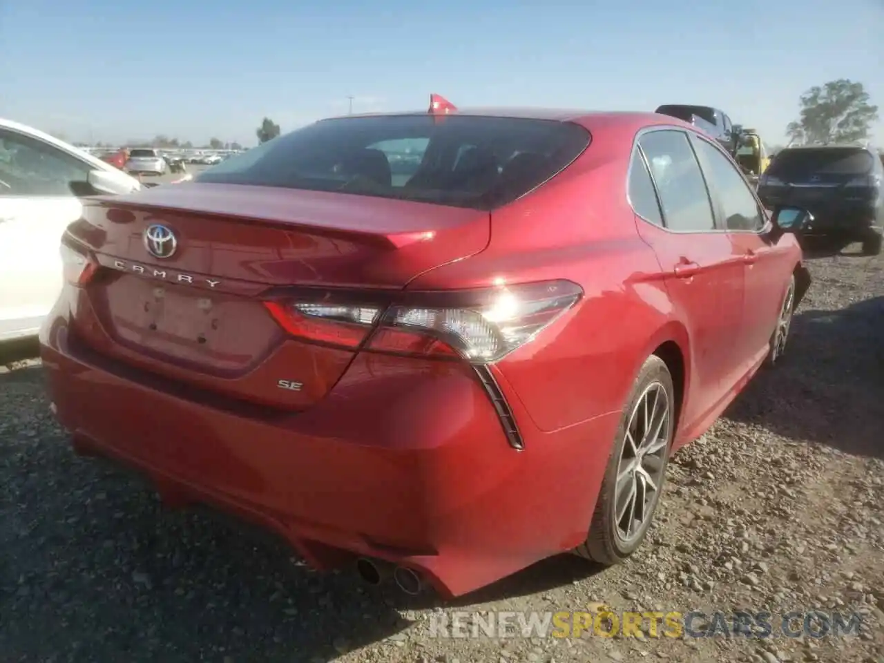 4 Photograph of a damaged car 4T1G11AK6MU432023 TOYOTA CAMRY 2021