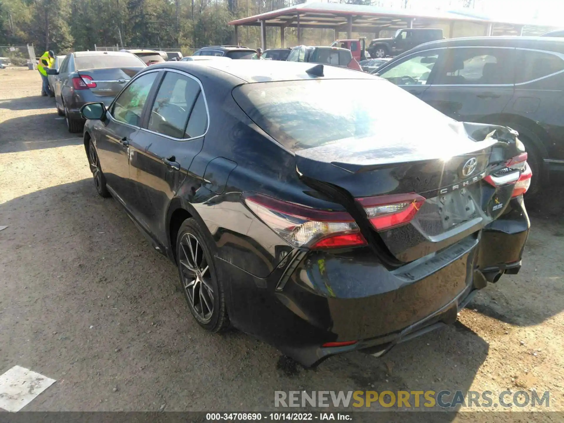 3 Photograph of a damaged car 4T1G11AK6MU432541 TOYOTA CAMRY 2021