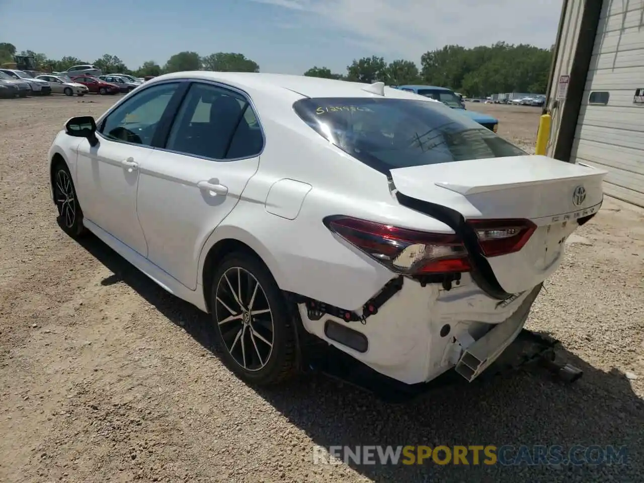 3 Photograph of a damaged car 4T1G11AK6MU432572 TOYOTA CAMRY 2021